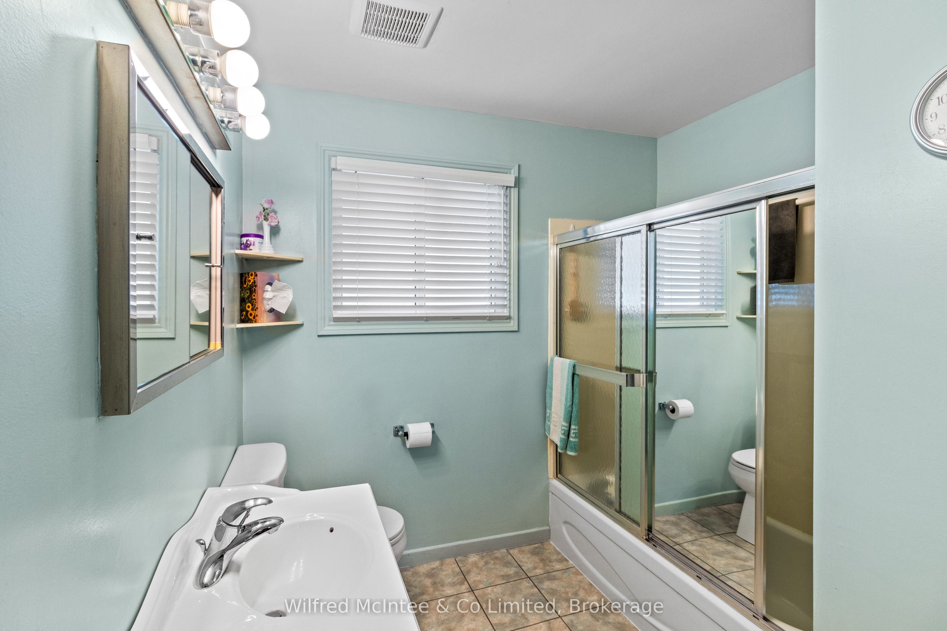 455 Bruce Street Property Photo 30