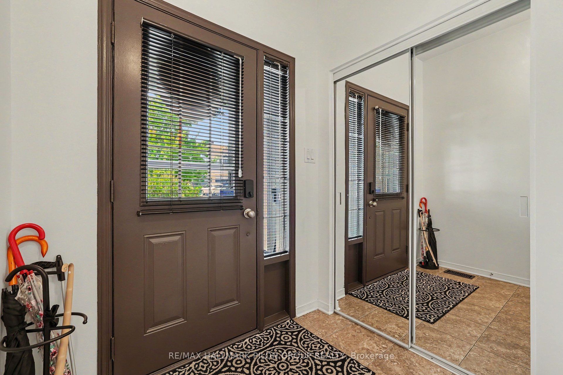 244 Rolling Meadow Crescent Property Photo 12