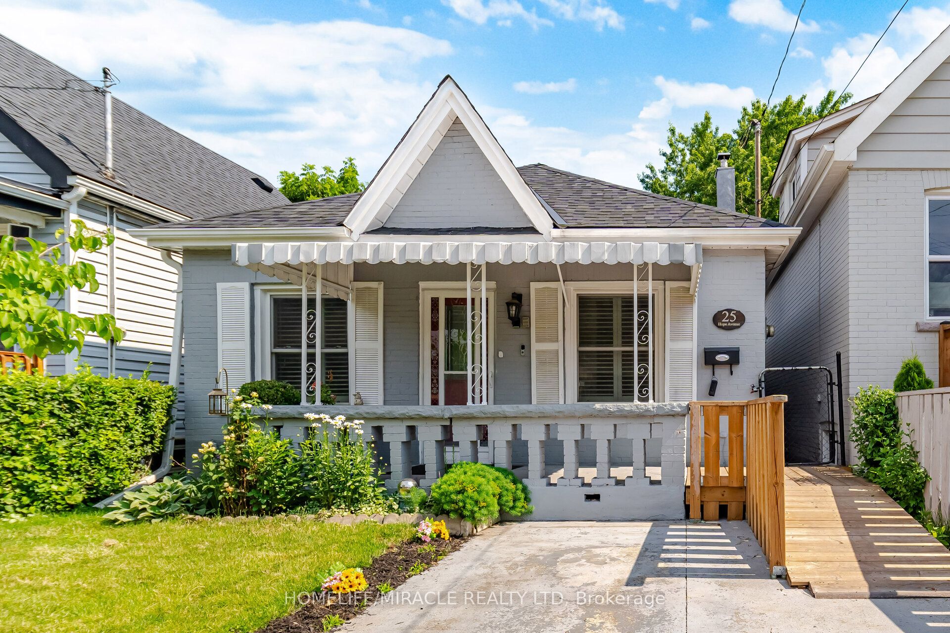 25 Hope Avenue Property Photo 2