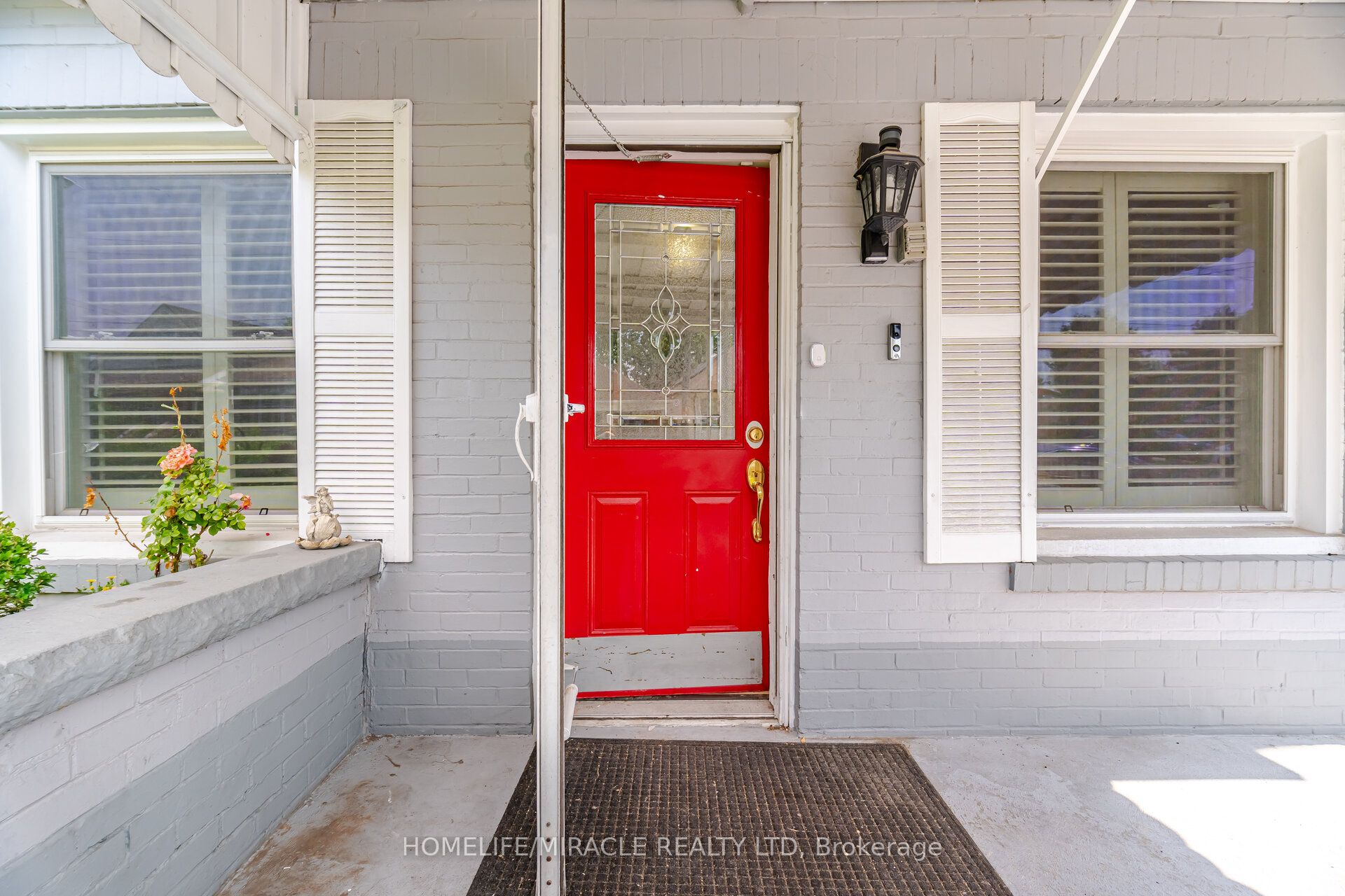 25 Hope Avenue Property Photo 4
