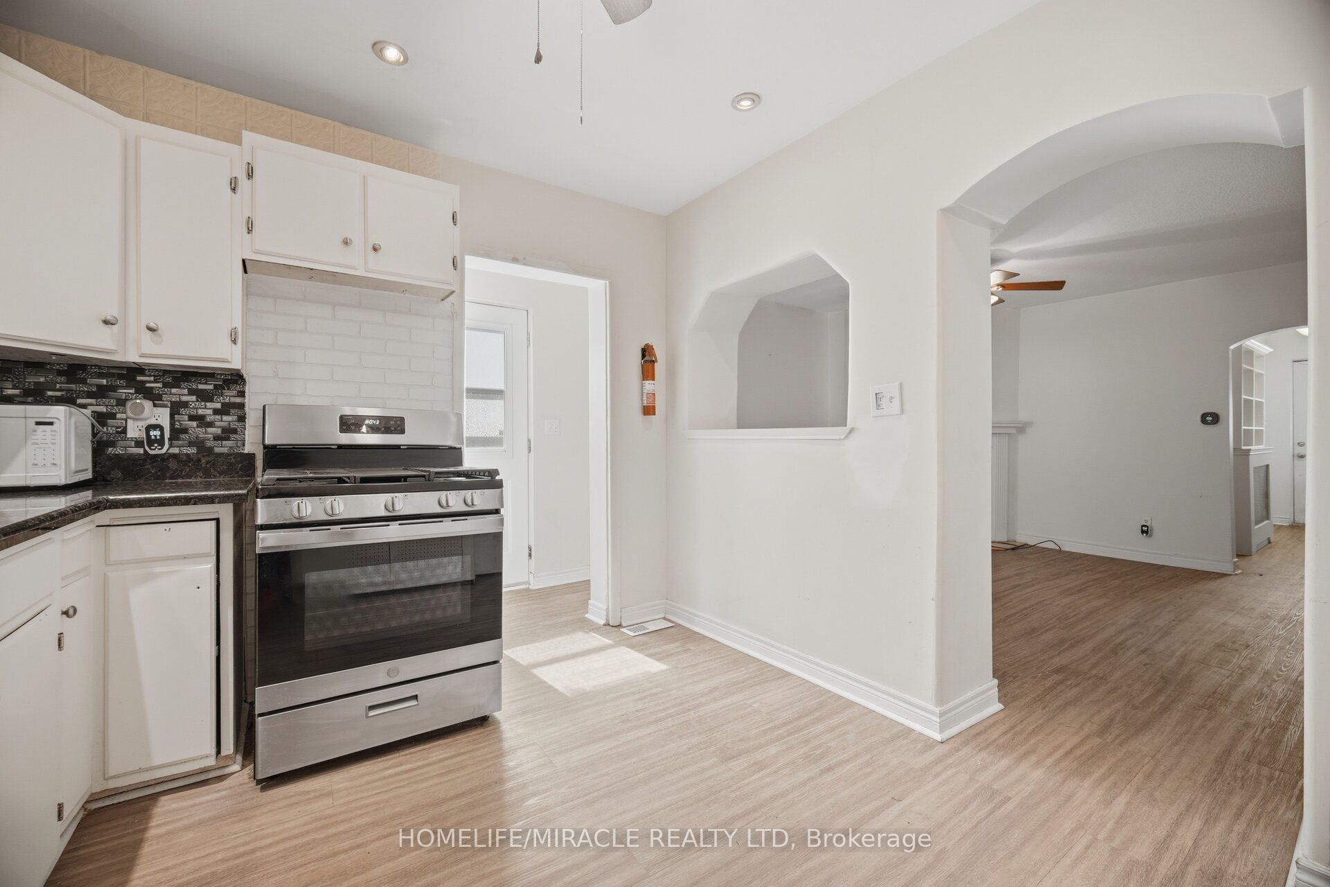 25 Hope Avenue Property Photo 12