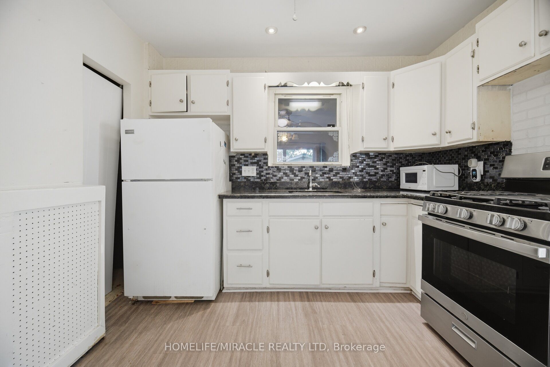 25 Hope Avenue Property Photo 13