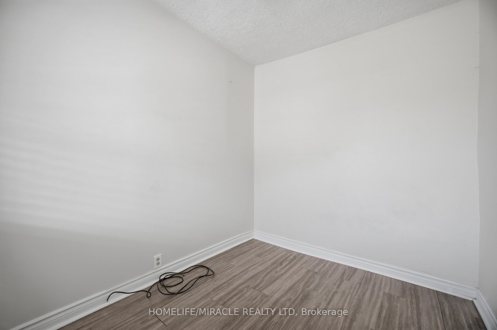 25 Hope Avenue Property Photo 22