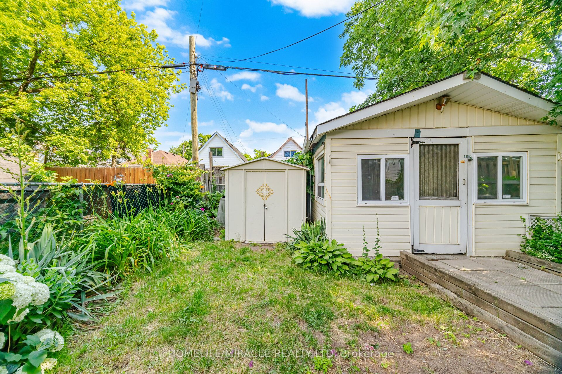 25 Hope Avenue Property Photo 38