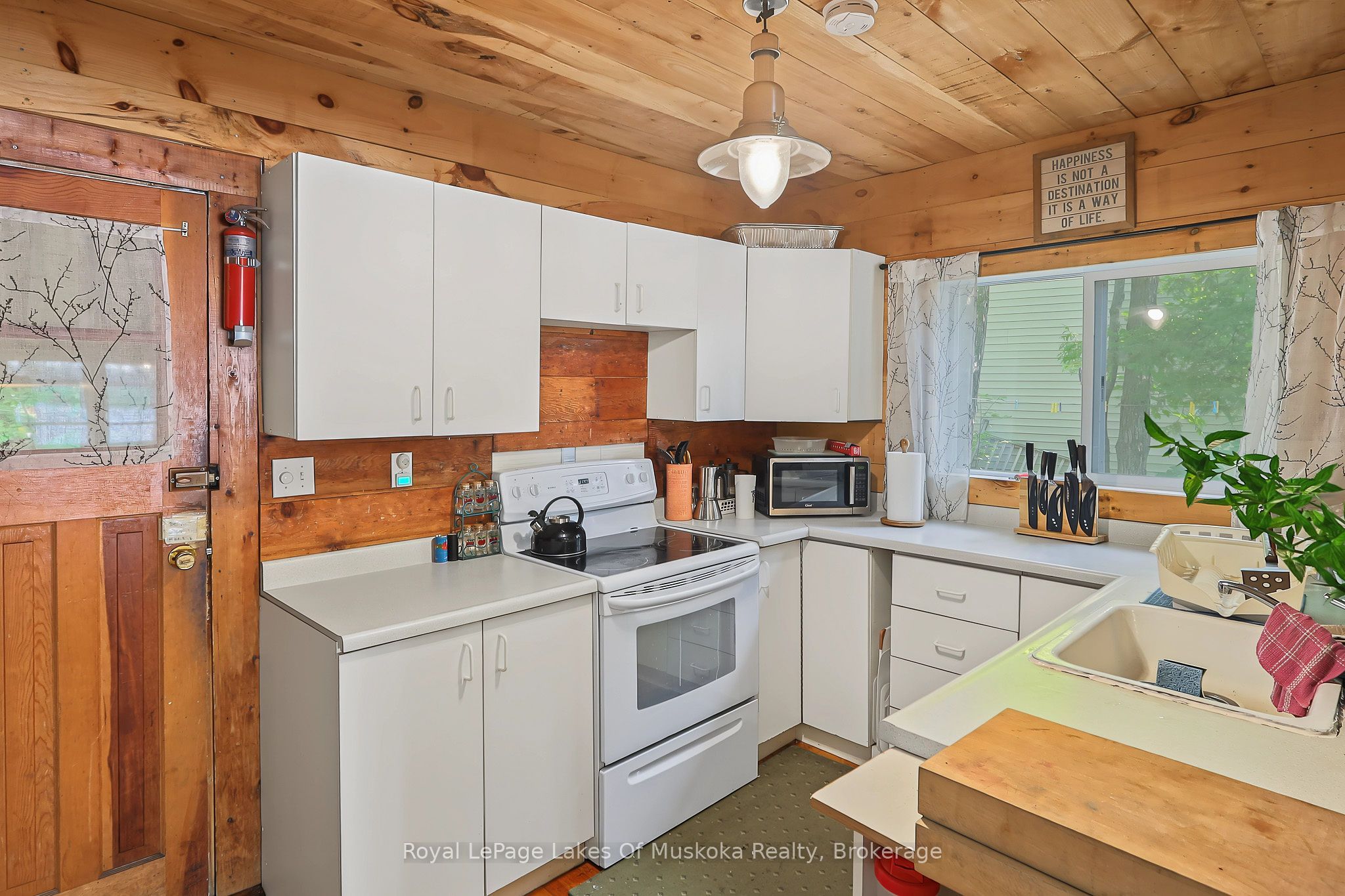 1063 Dickie Lake Road Property Photo 15