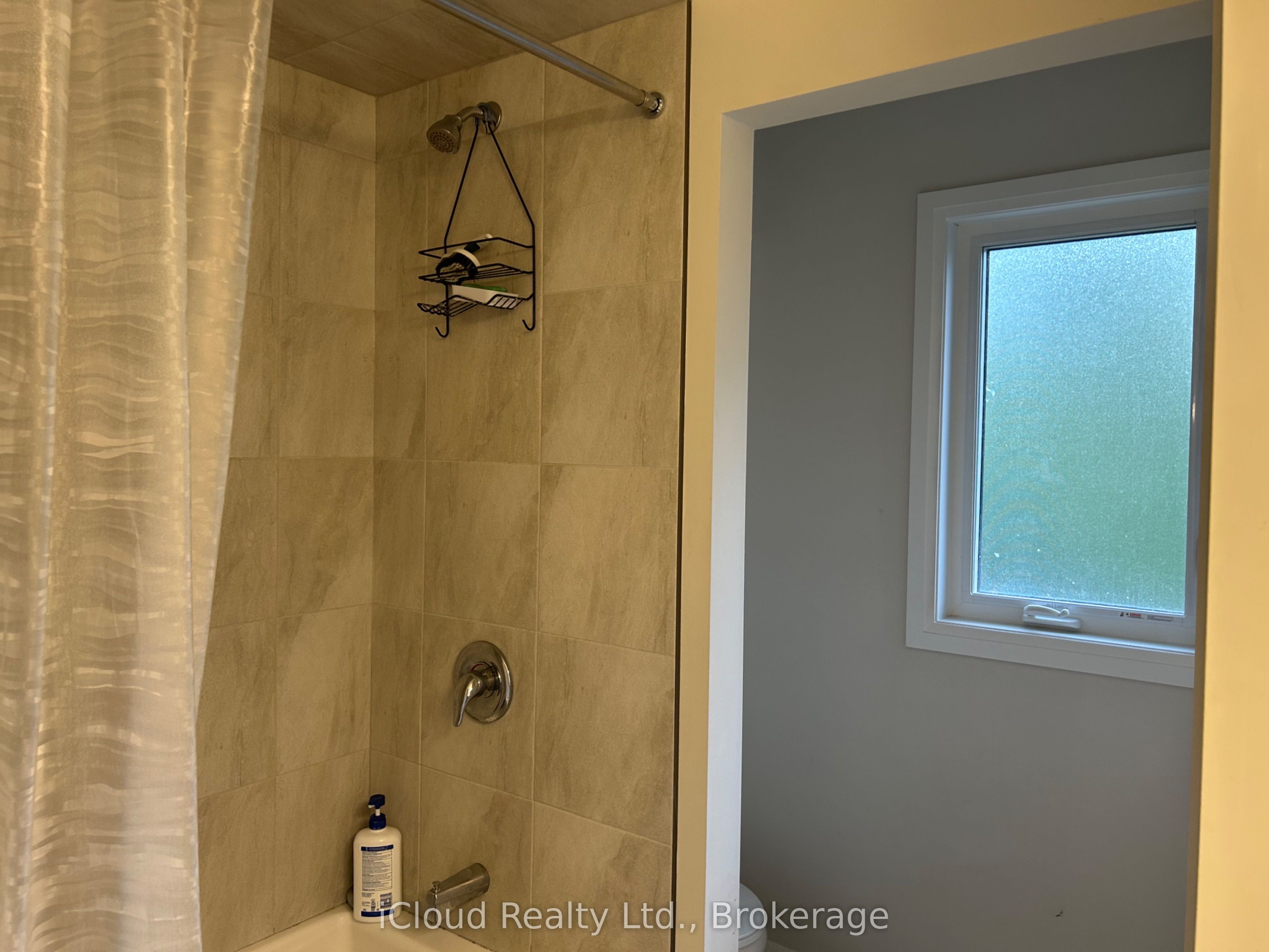 9306 White Oak Avenue Upper Property Photo 26