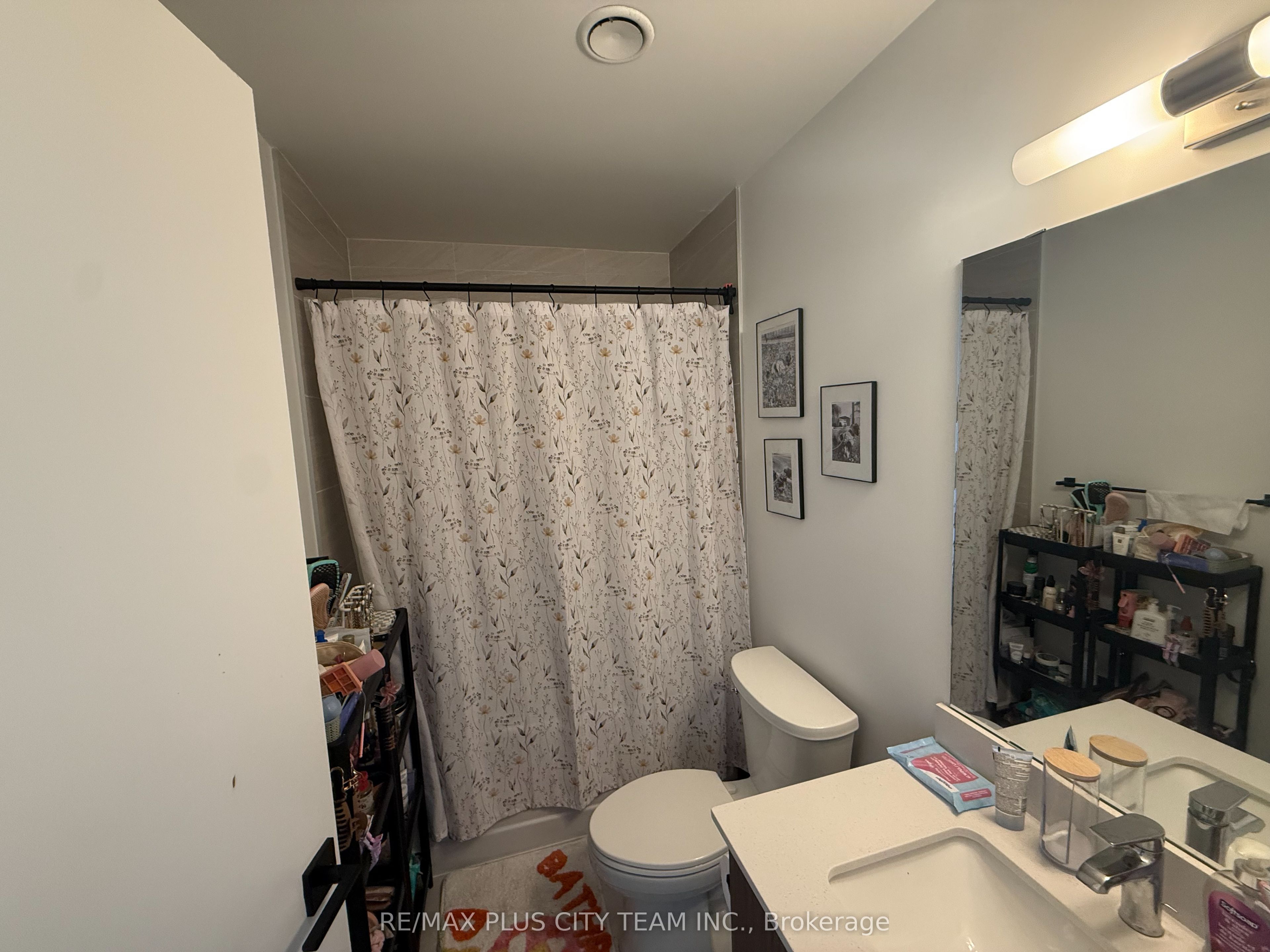 2782 Barton Street 1512 Property Photo 7