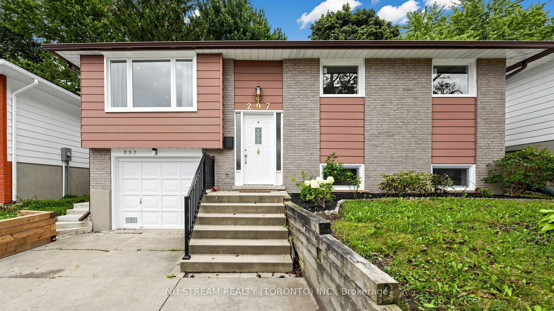 297 Toll Gate Boulevard Property Photo 1