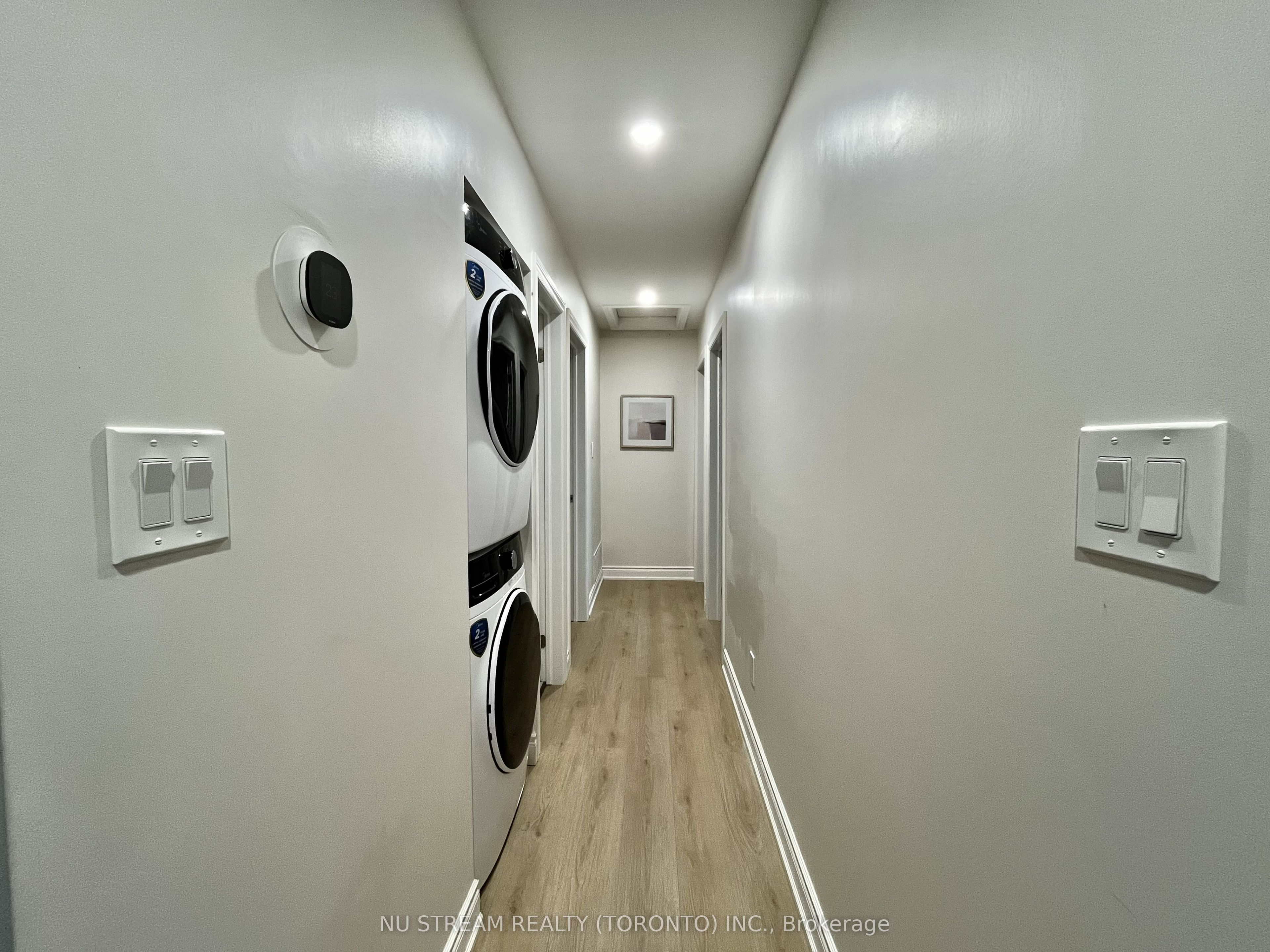 297 Toll Gate Boulevard Property Photo 5