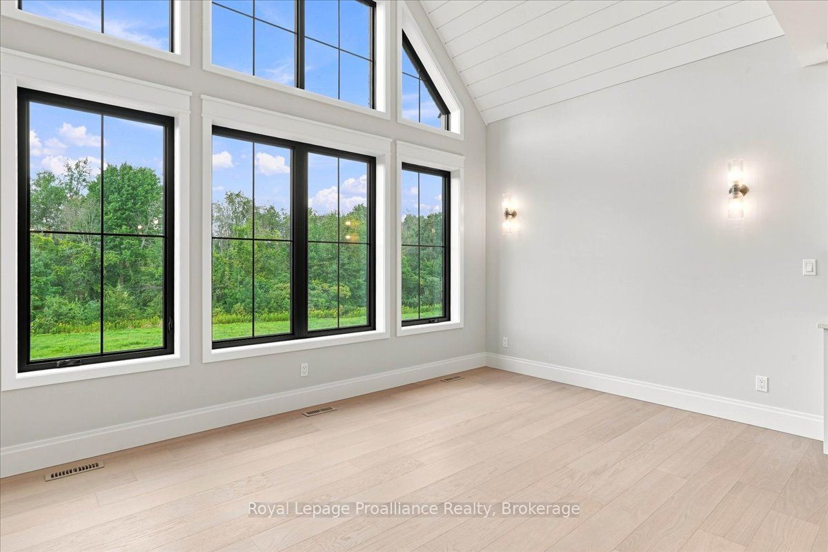 1567 Clearview Road Property Photo 12