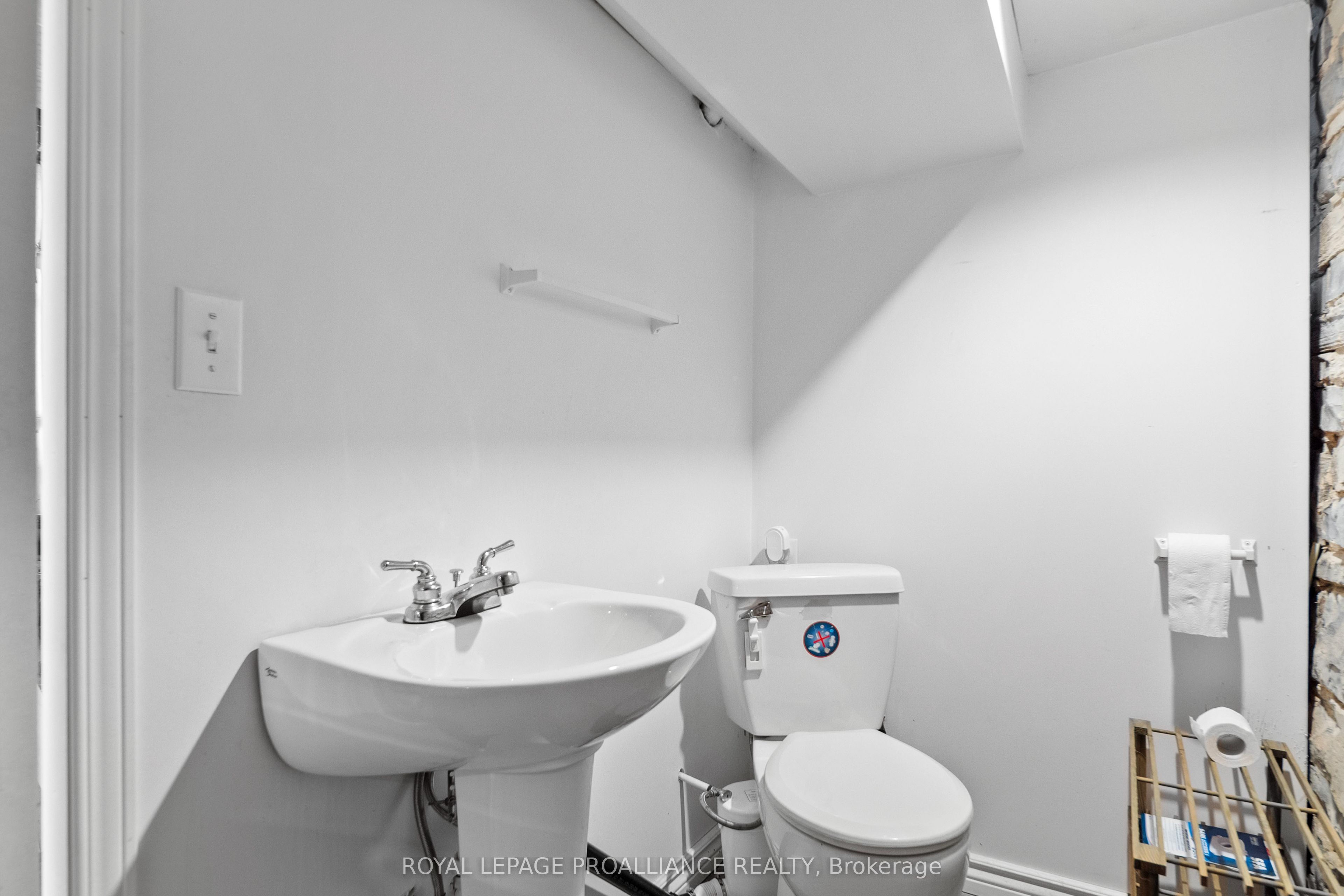 10 Rideau Street Property Photo 29