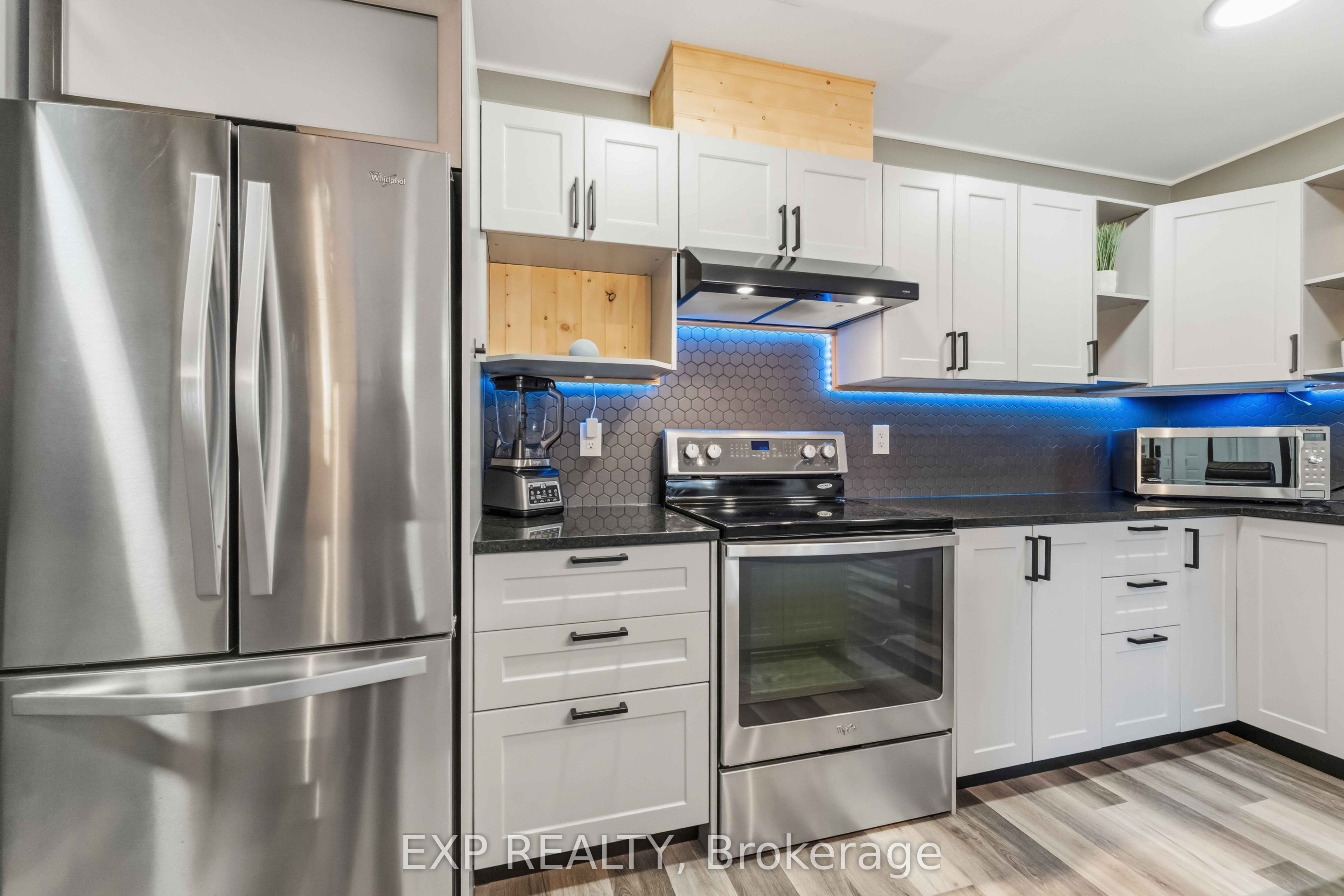 104 Artesa Private J Property Photo 19