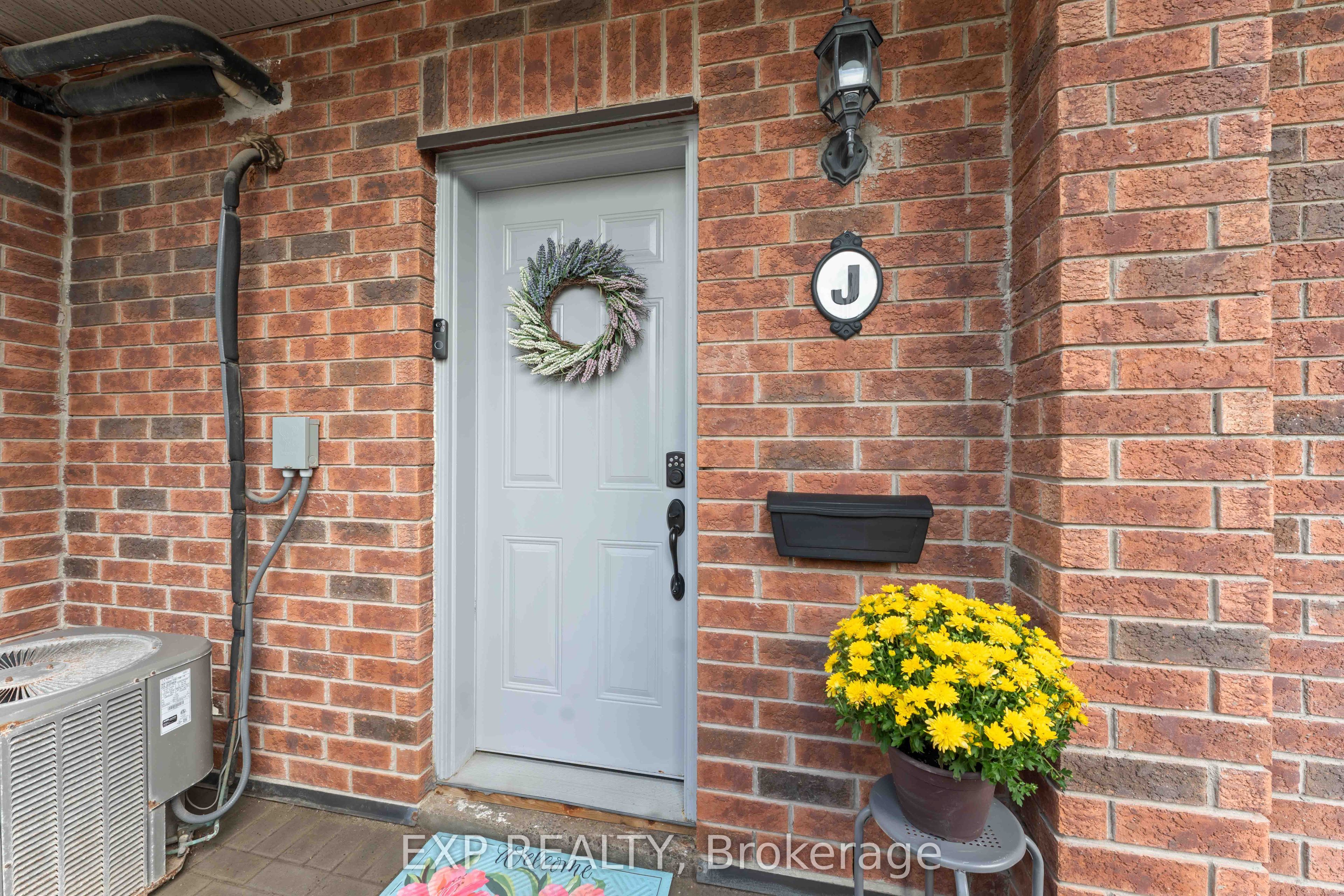 104 Artesa Private J Property Photo 43