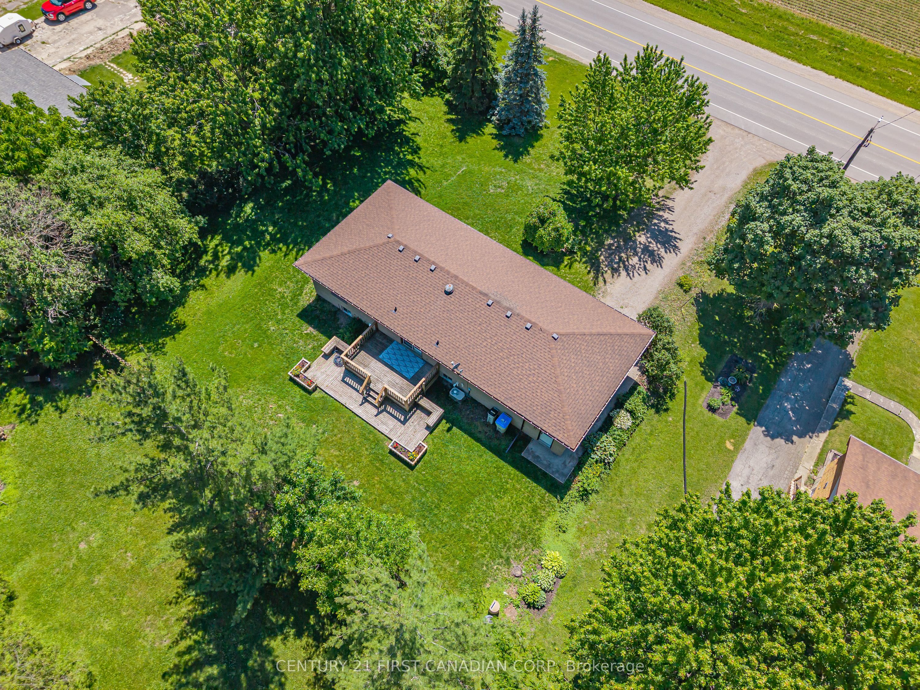 34314 Denfield Road Property Photo 2
