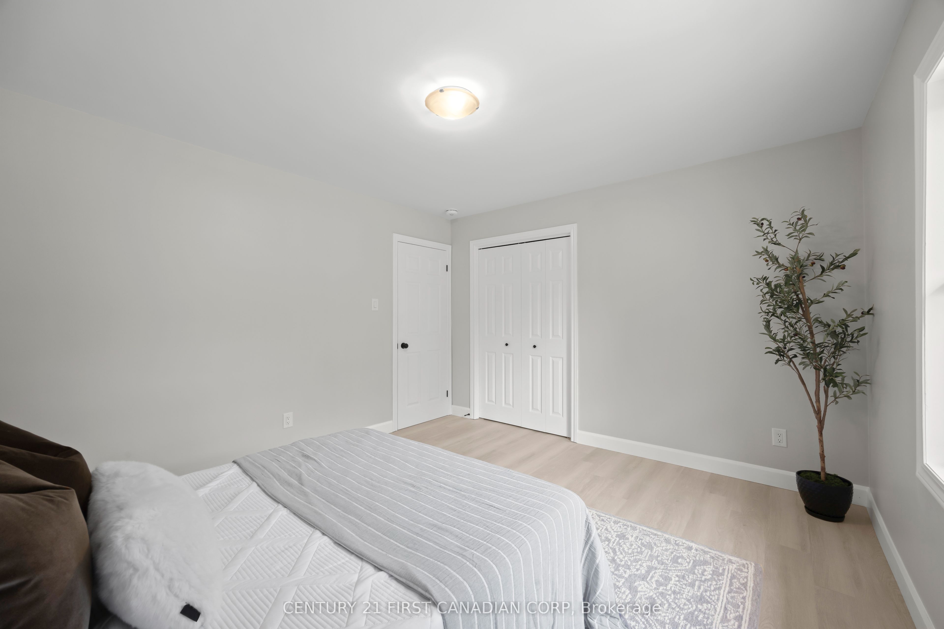 34314 Denfield Road Property Photo 20