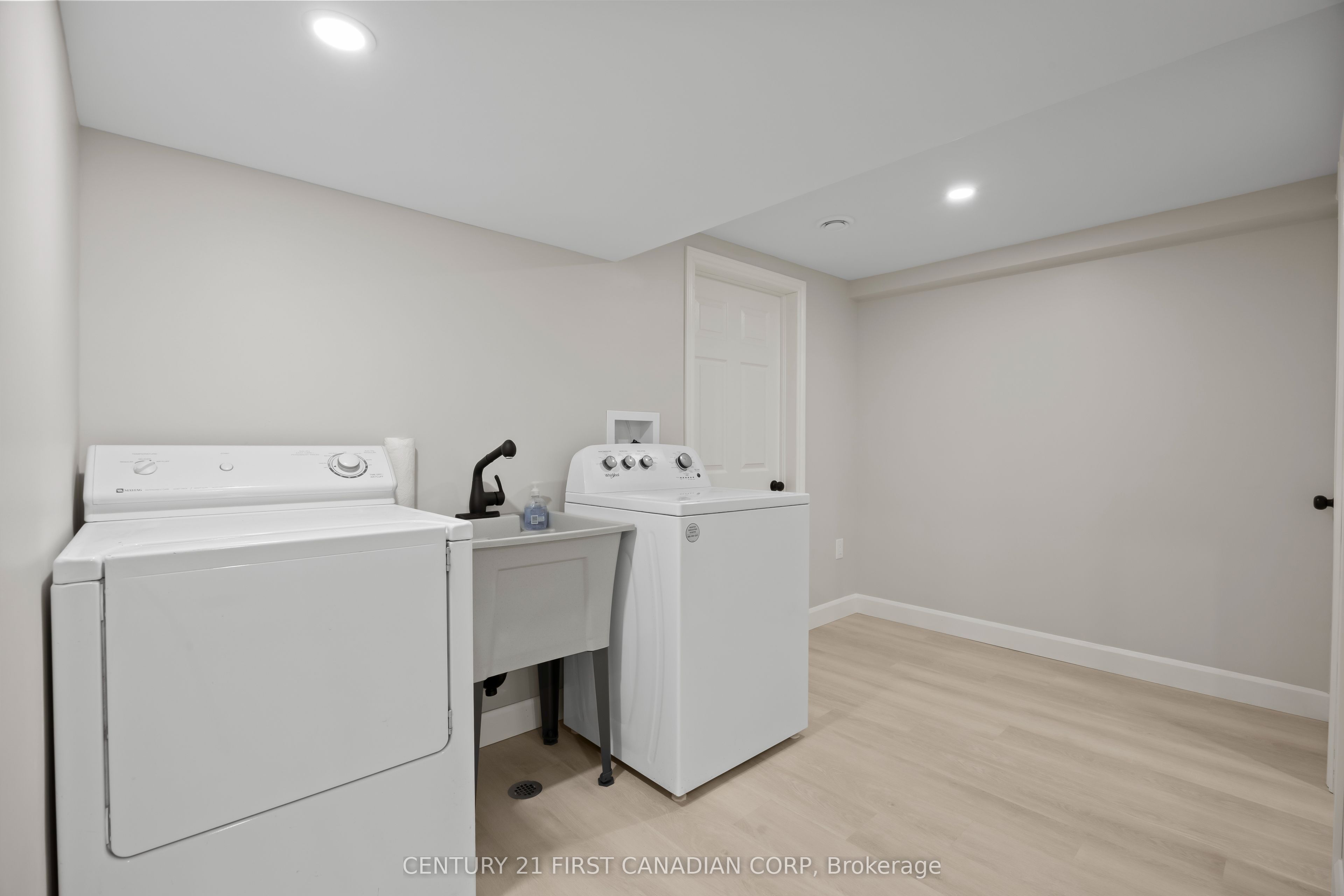 34314 Denfield Road Property Photo 34