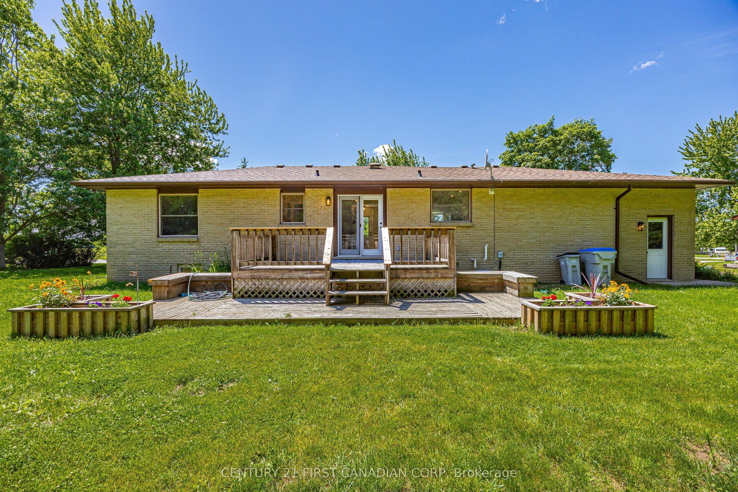 34314 Denfield Road Property Photo 37