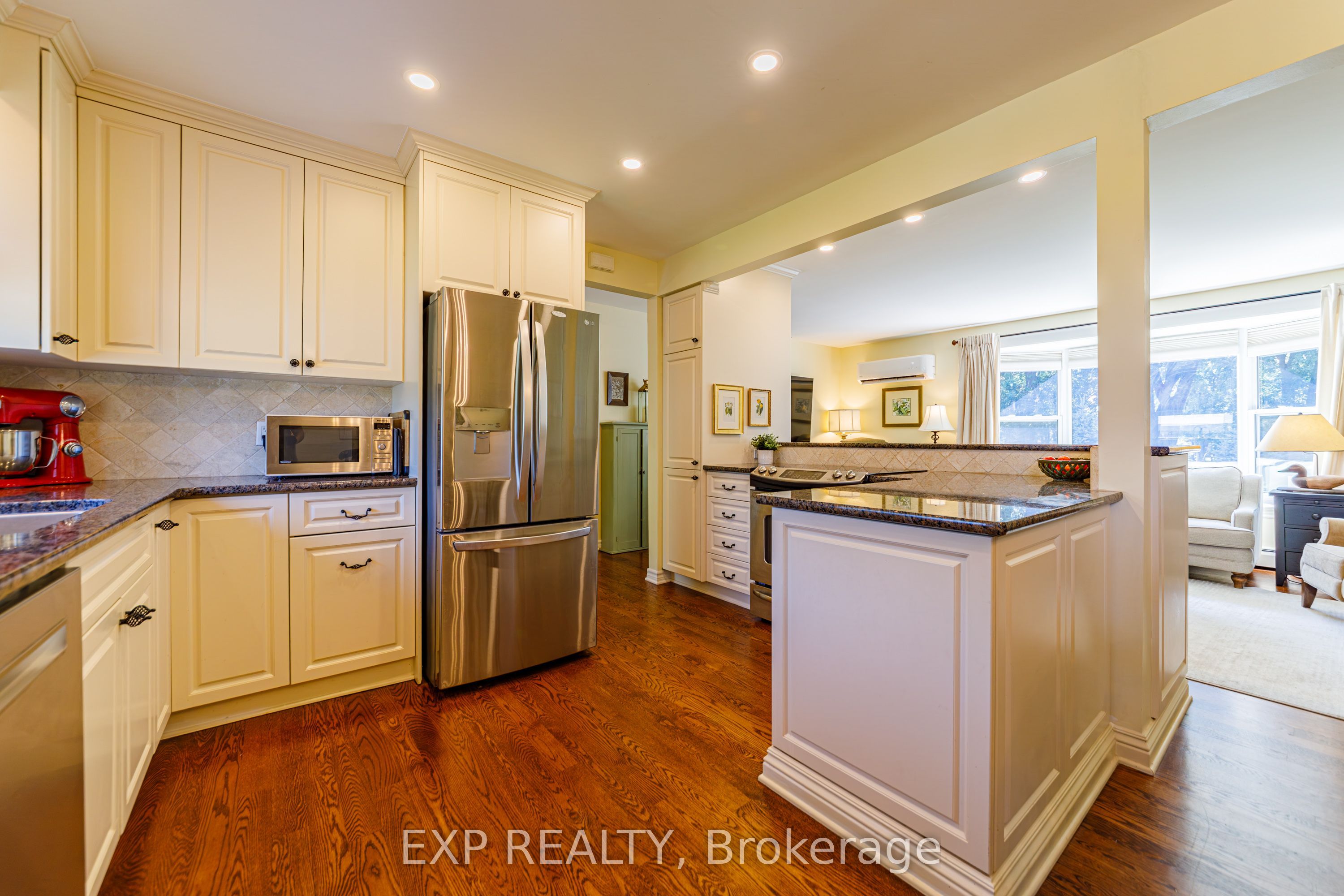 6530 Bunker Road Property Photo 4