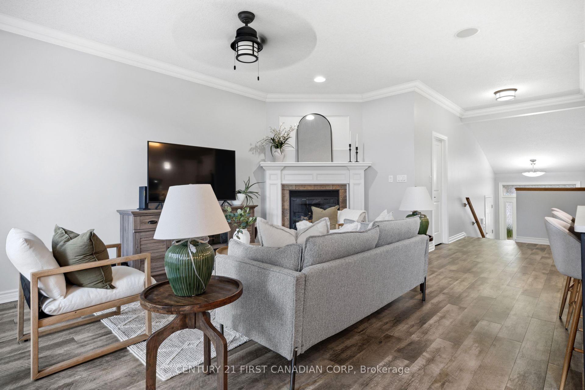 292 Walnut Street Property Photo 11