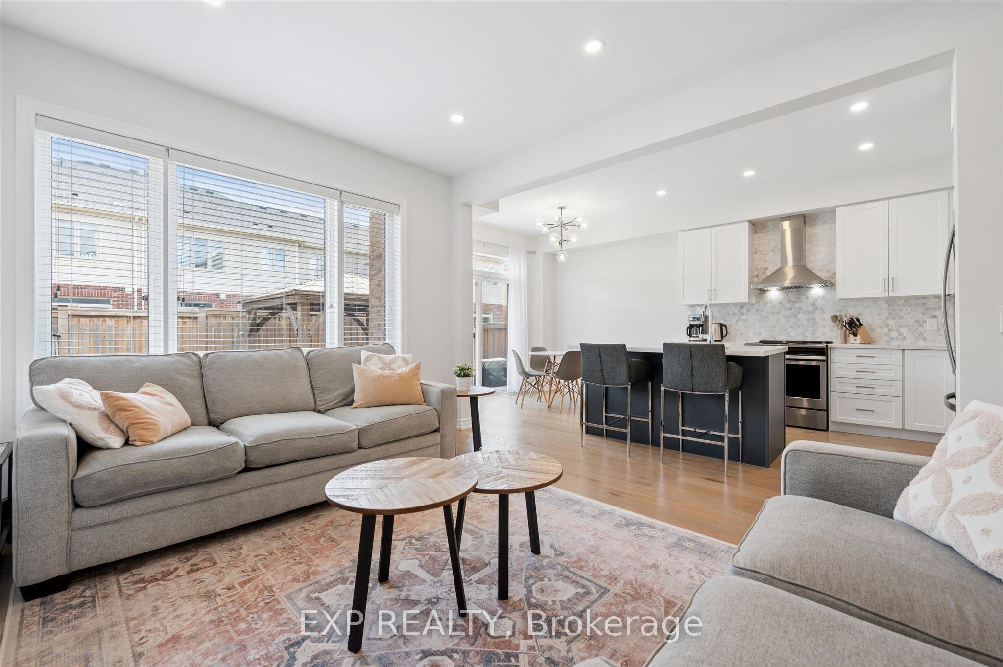 31 William Dunlop Street Property Photo 9