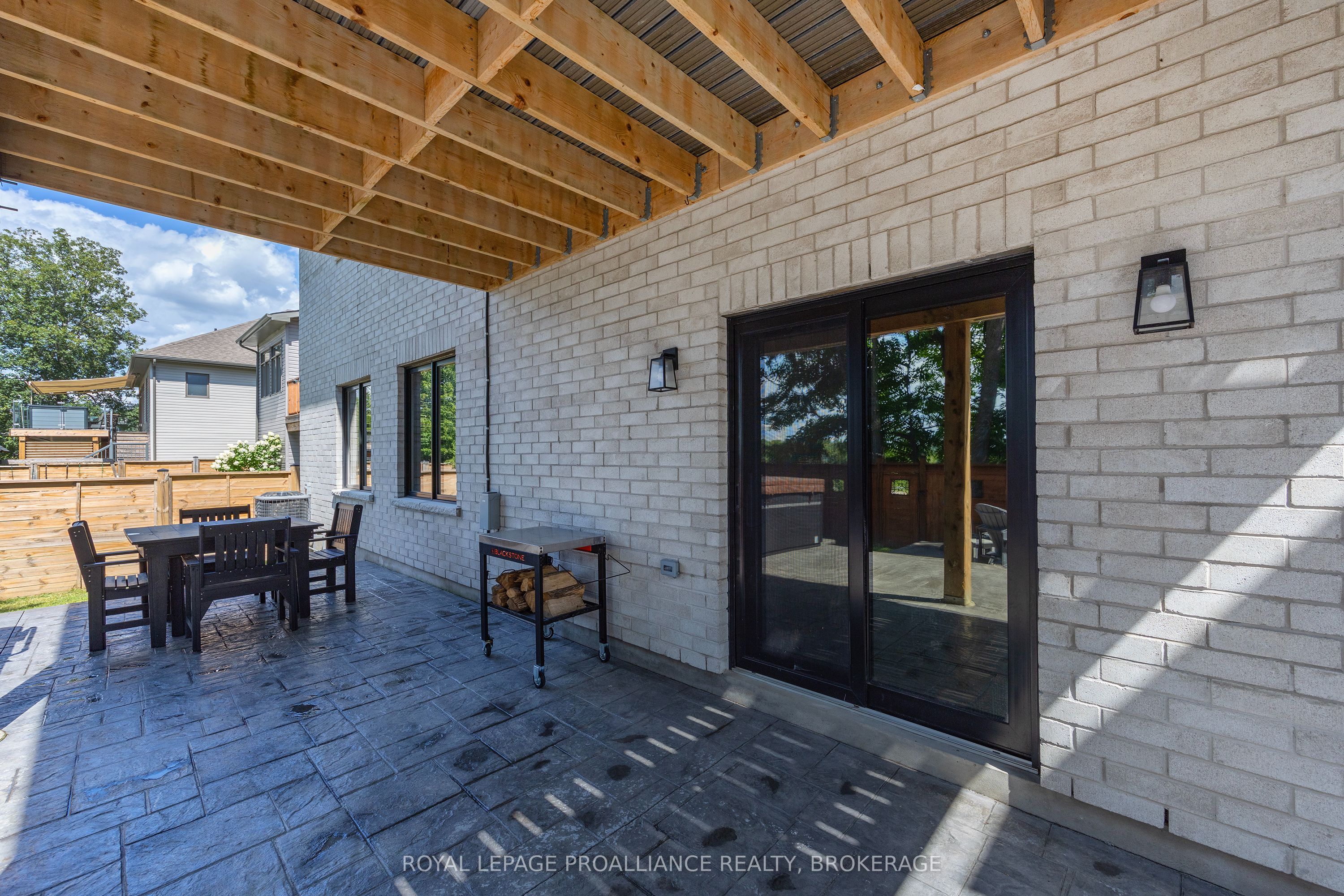 1259 Carfa Crescent Property Photo 8