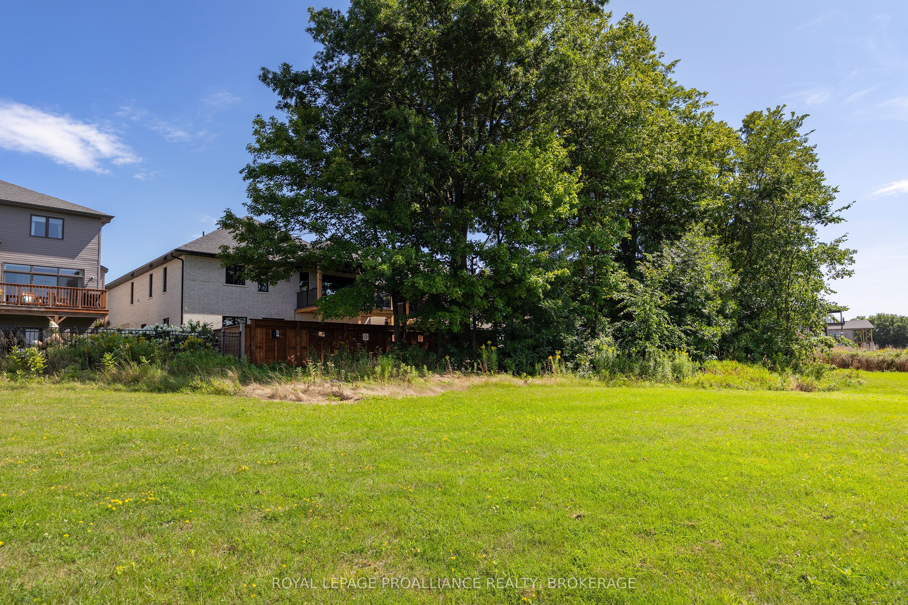 1259 Carfa Crescent Property Photo 17