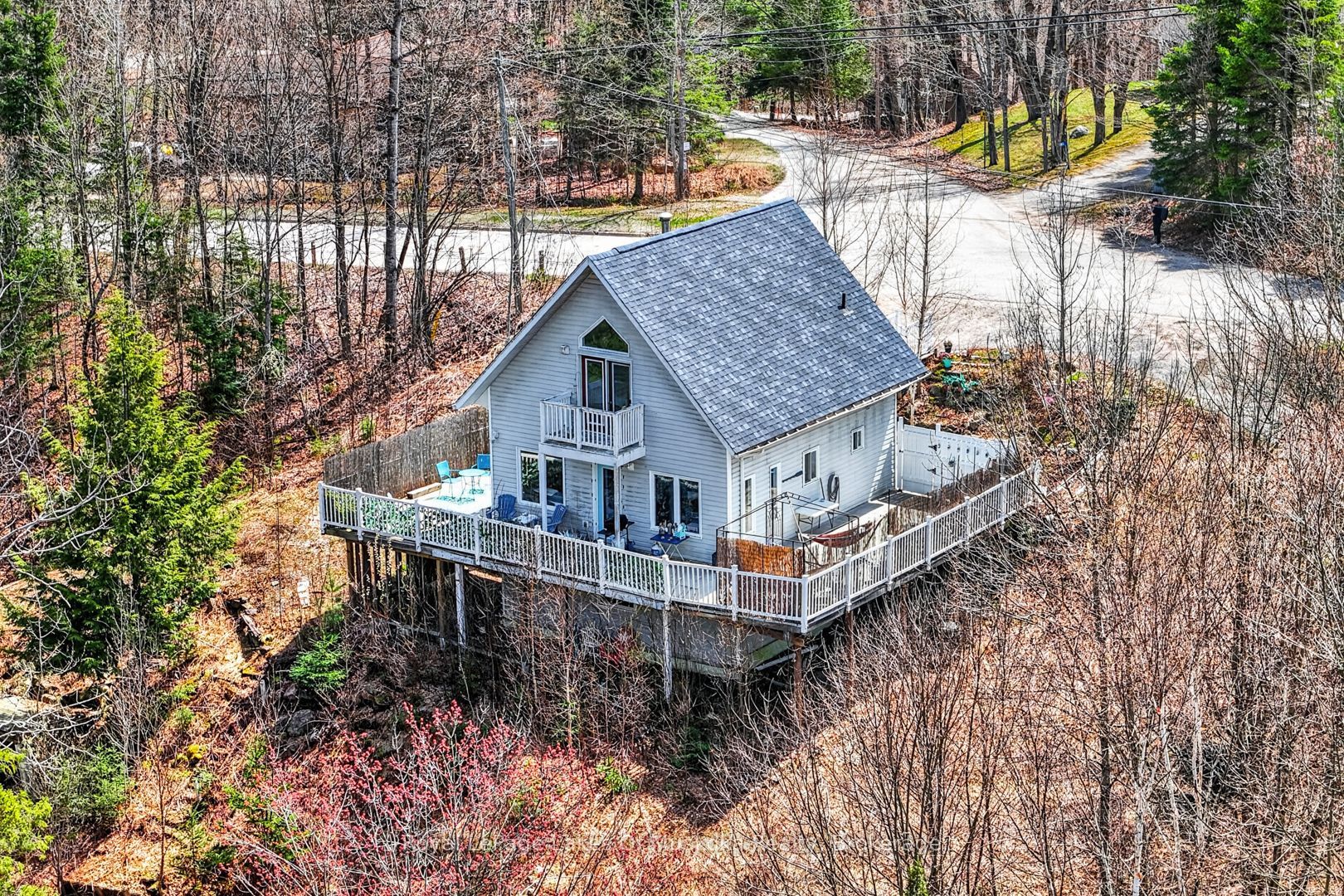 1616 Skyline Drive Property Photo 1