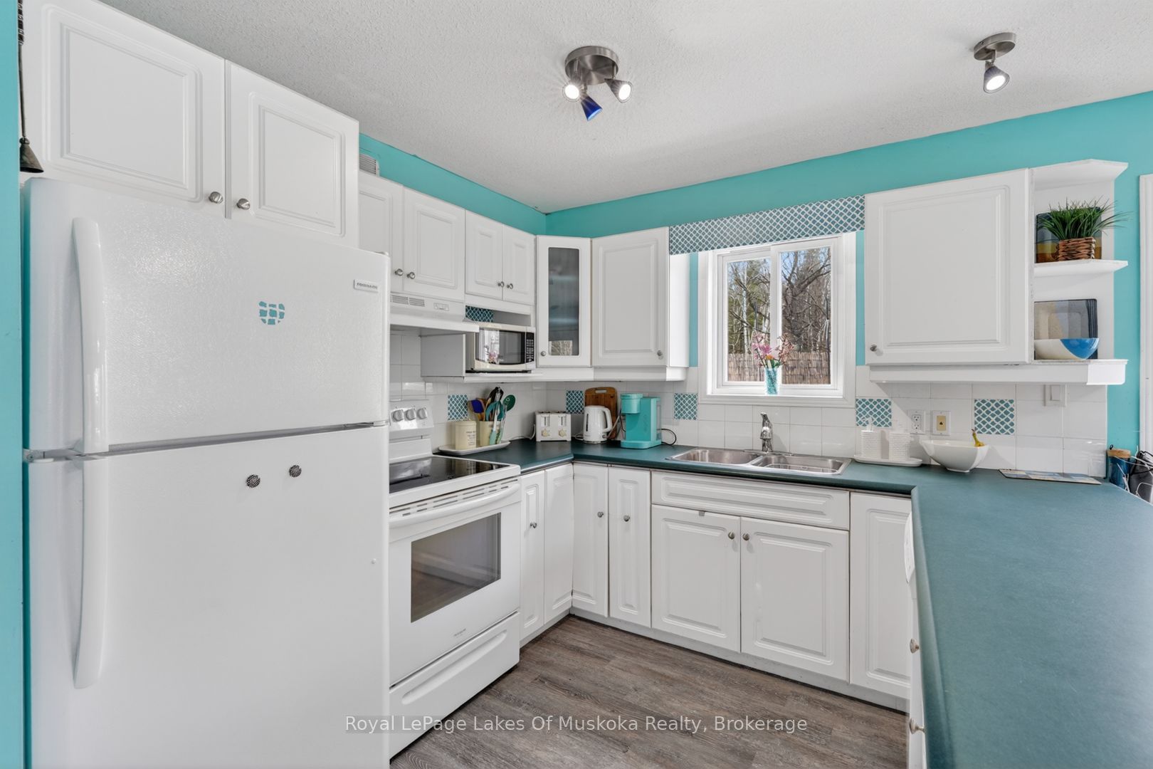 1616 Skyline Drive Property Photo 11