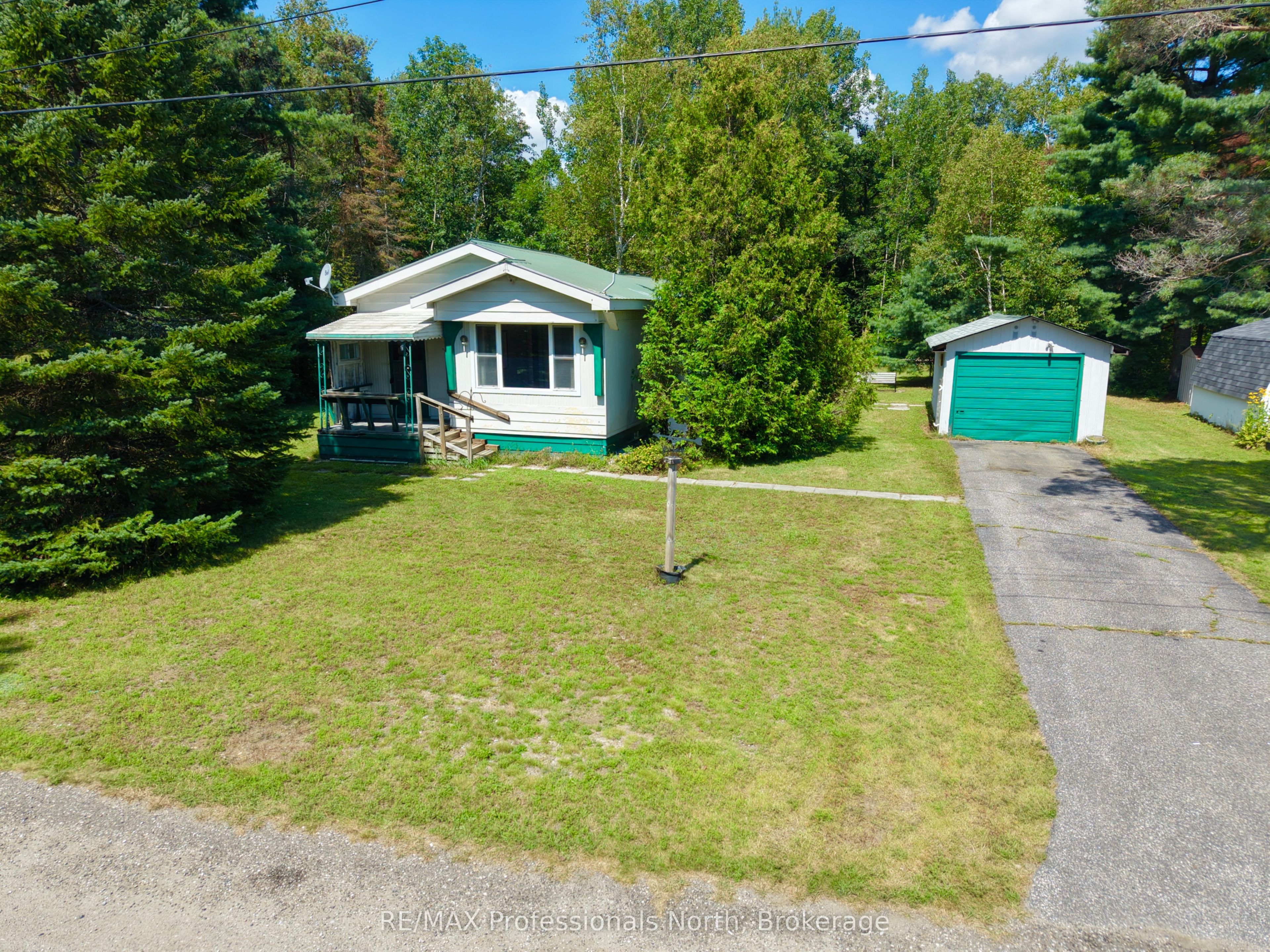 1053 Seventh Lane Property Photo 1
