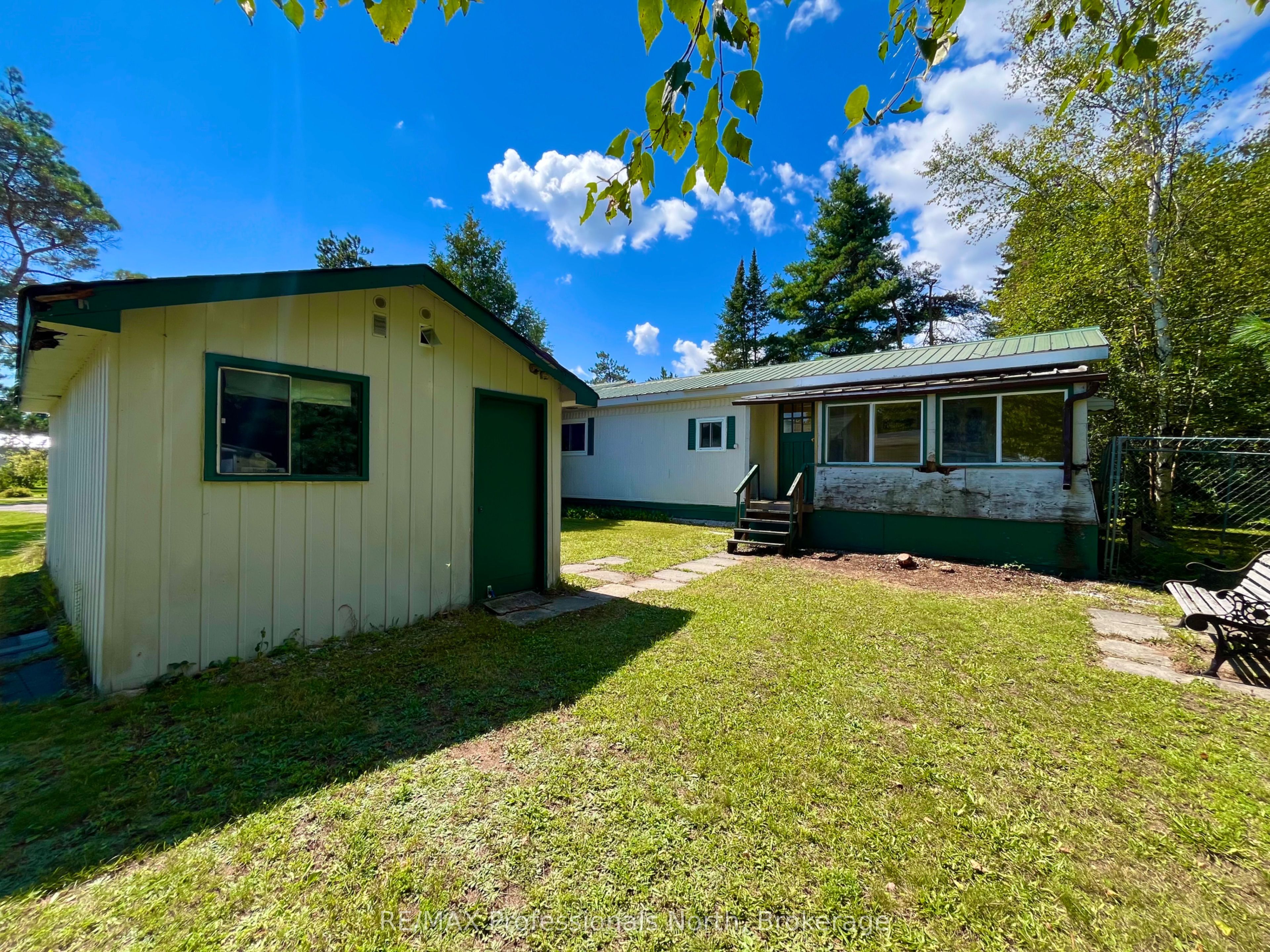1053 Seventh Lane Property Photo 12