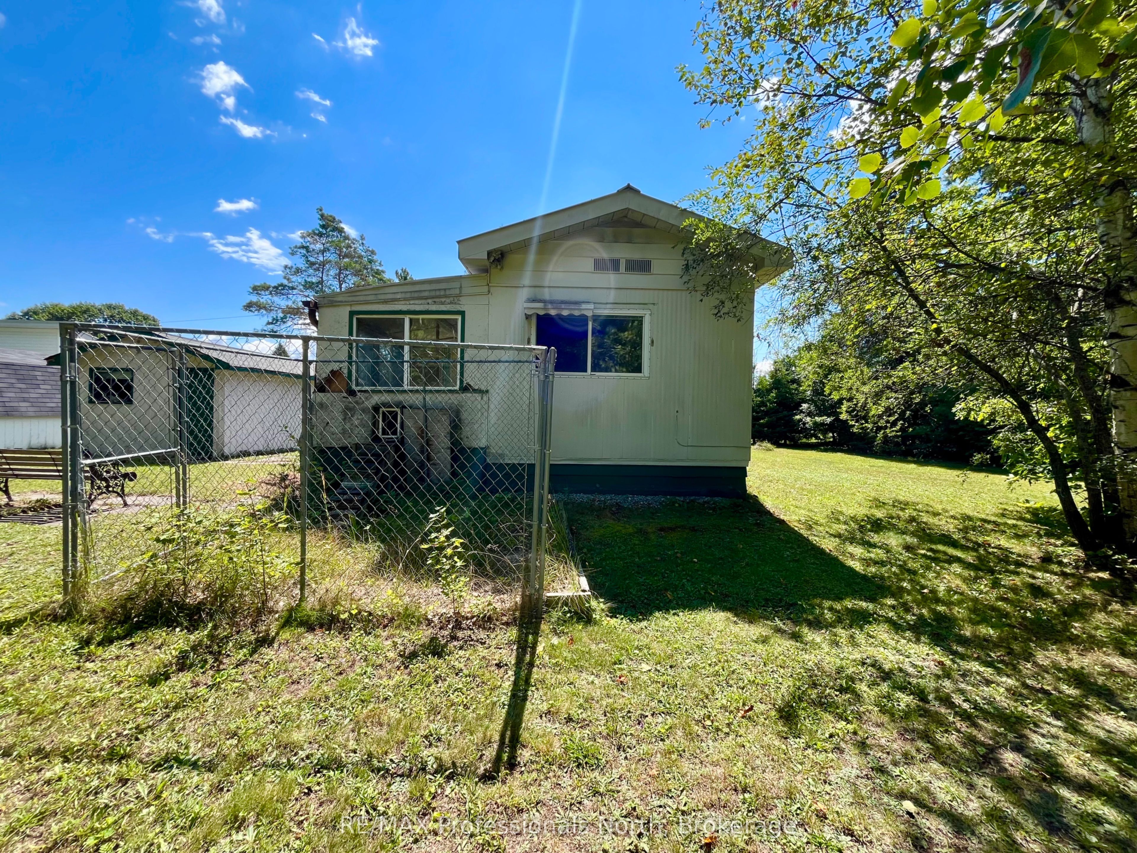 1053 Seventh Lane Property Photo 14