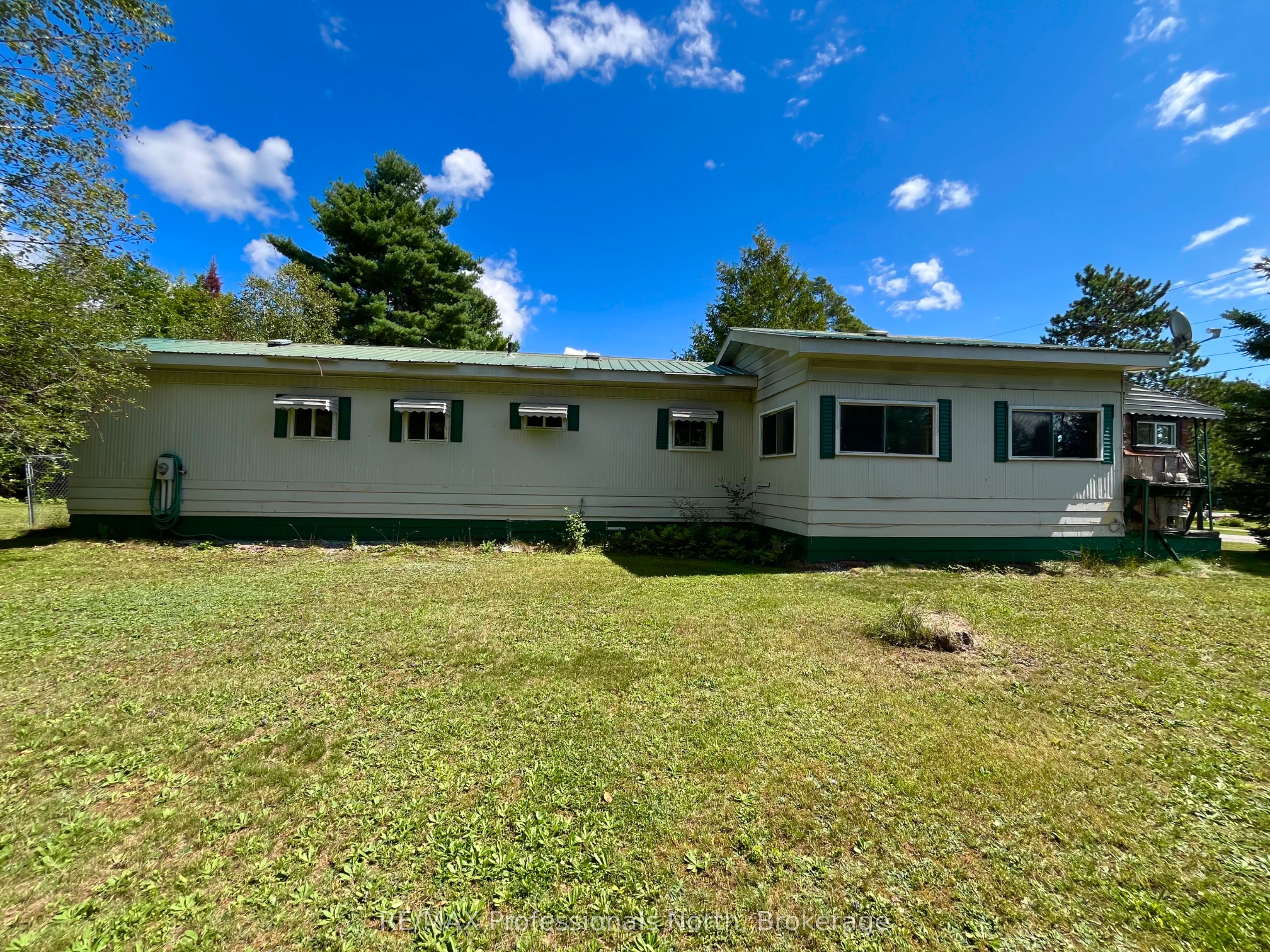 1053 Seventh Lane Property Photo 15