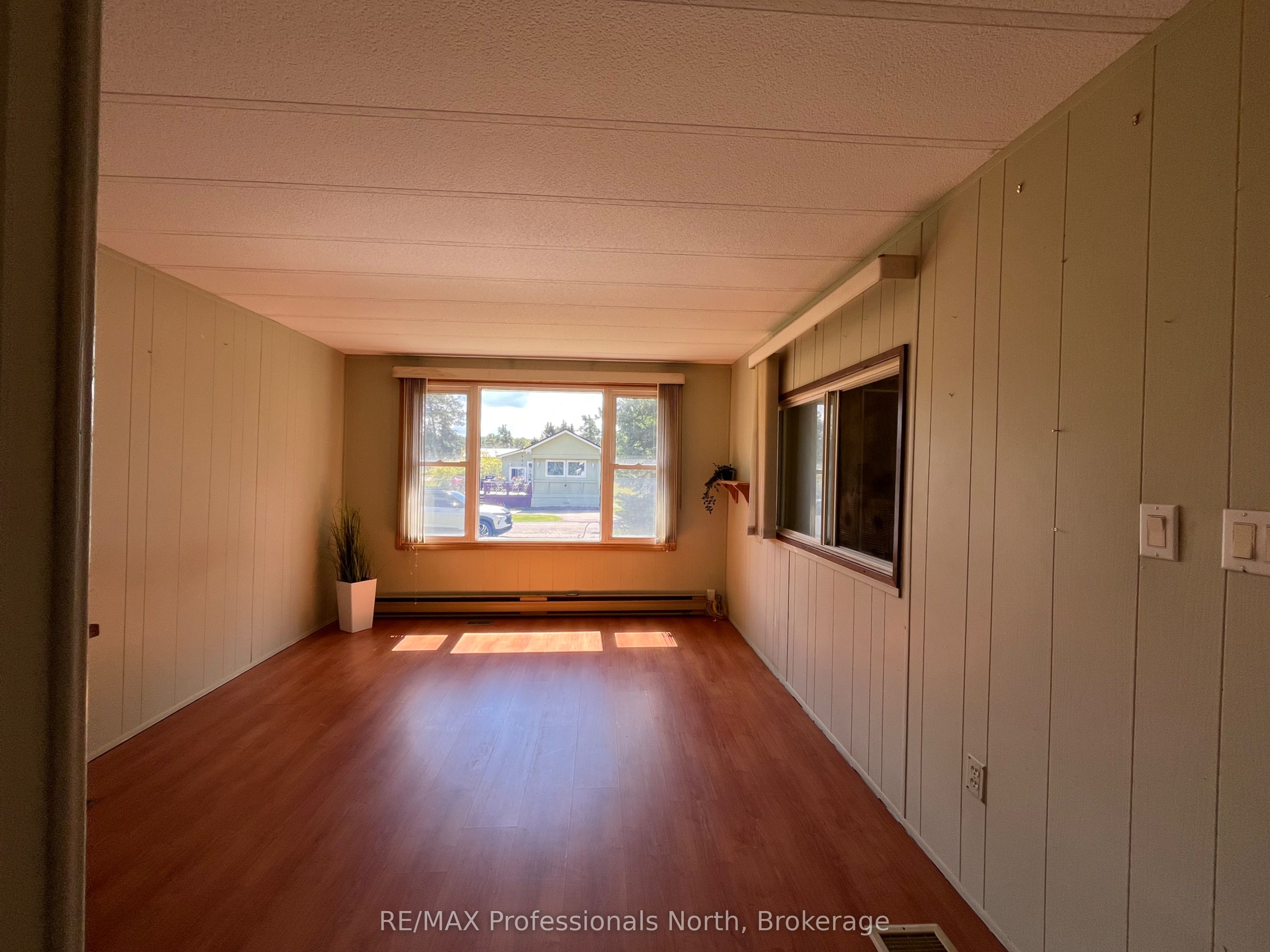 1053 Seventh Lane Property Photo 20