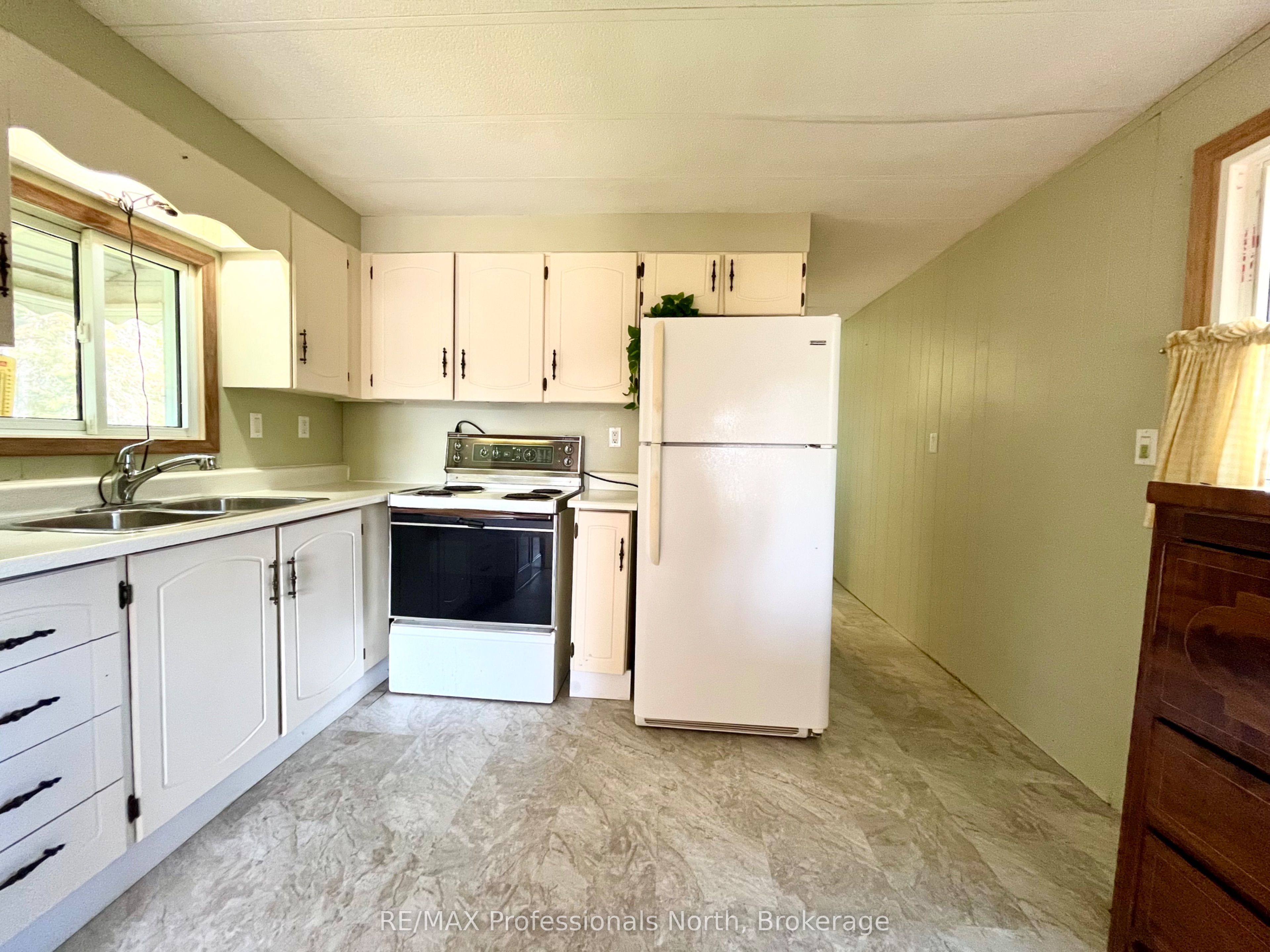 1053 Seventh Lane Property Photo 26