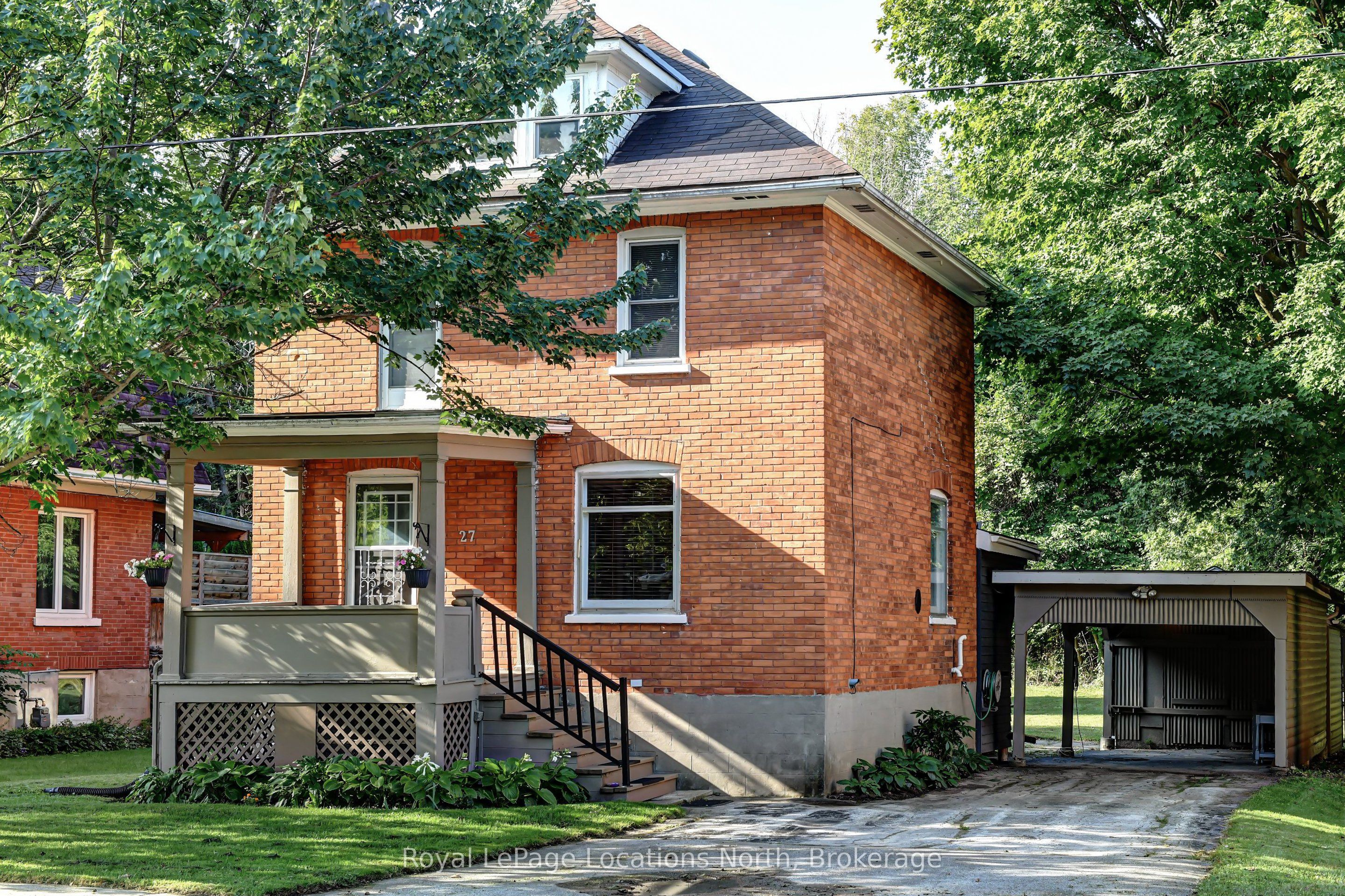 27 Edwin Street E Property Photo 1
