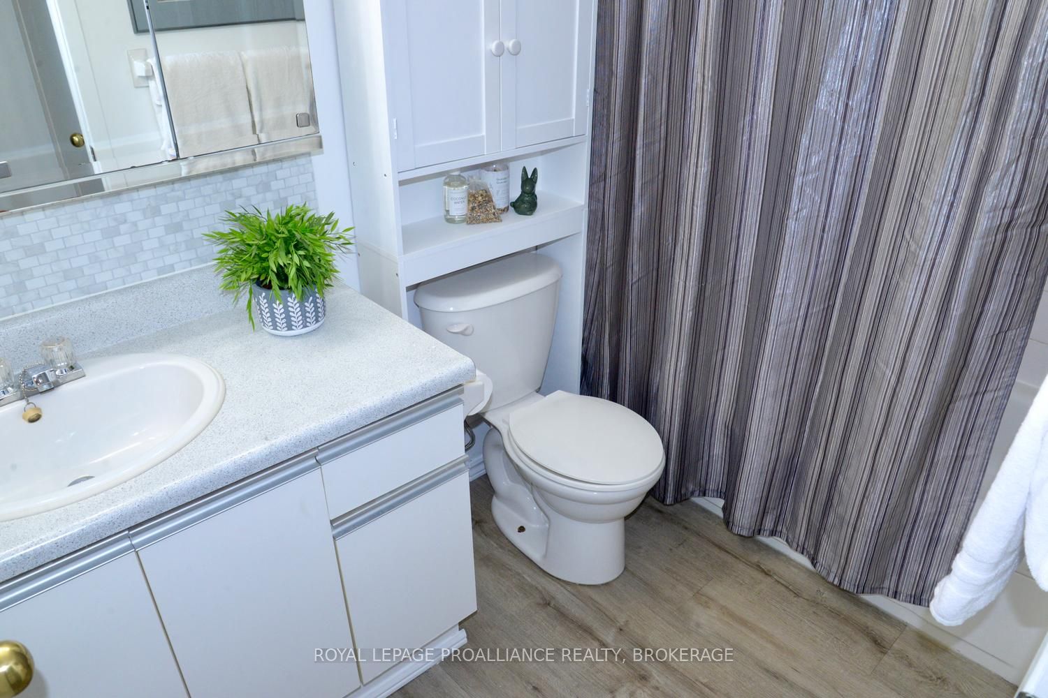 540 Talbot Place 205 Property Photo 21