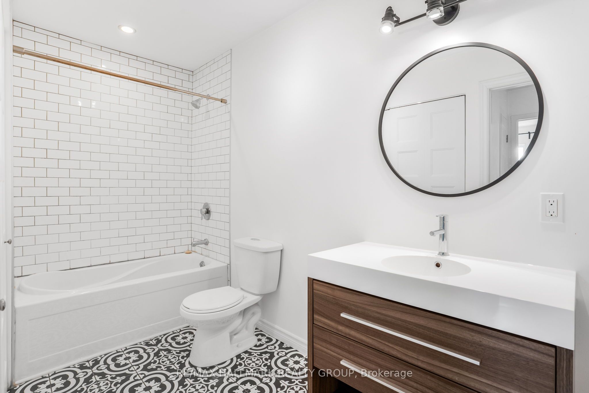 185 Du Comte Road 106b Property Photo 15