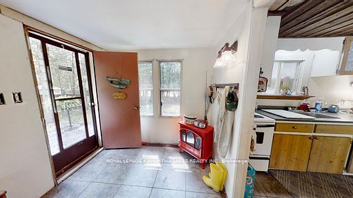 81 Mcguire Beach Road Property Photo 16