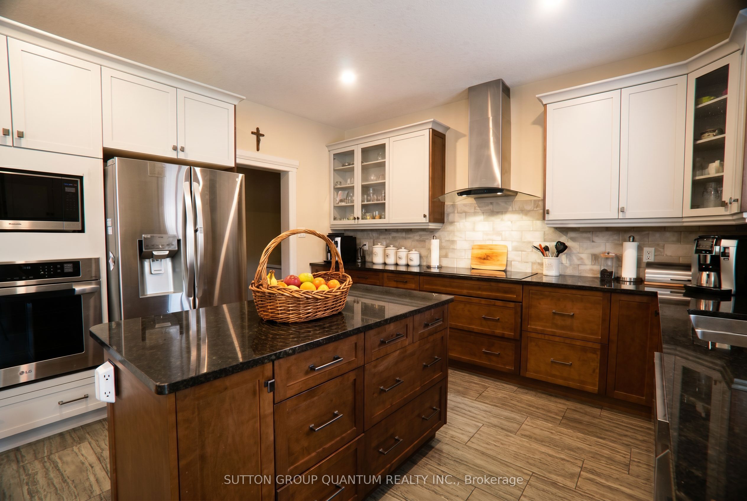 104 Thames Springs Crescent Property Photo 8