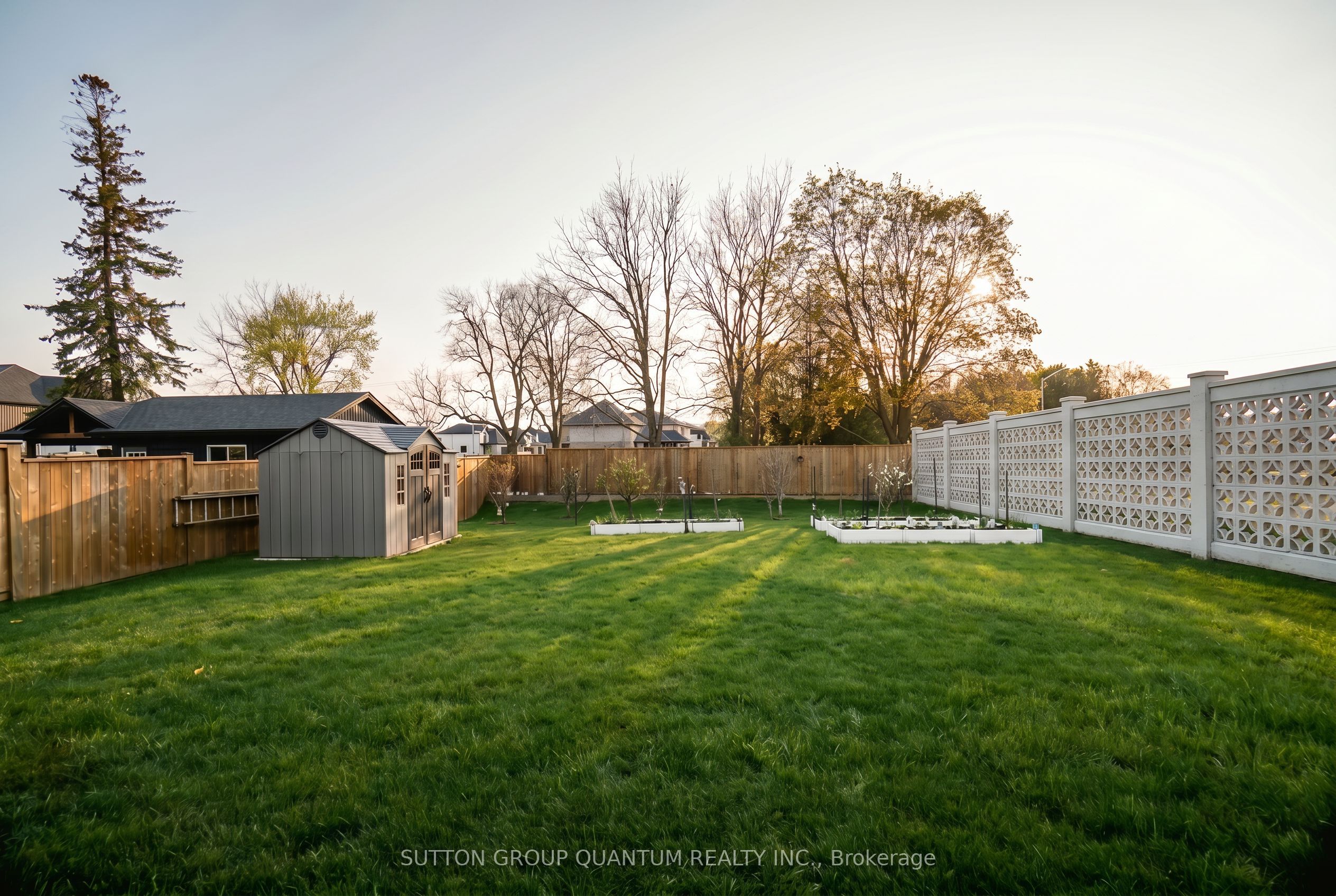 104 Thames Springs Crescent Property Photo 16