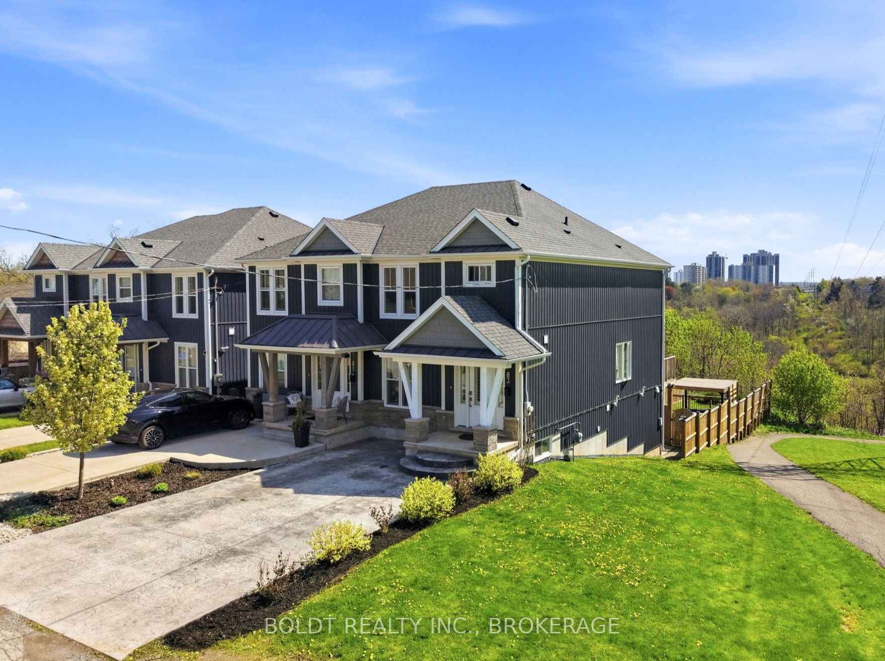 83 HILLVIEW Road