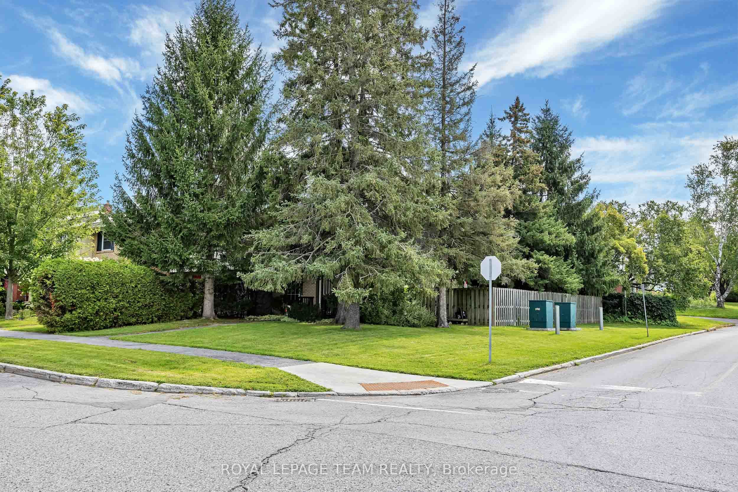 28 Monterey Drive Property Photo 2