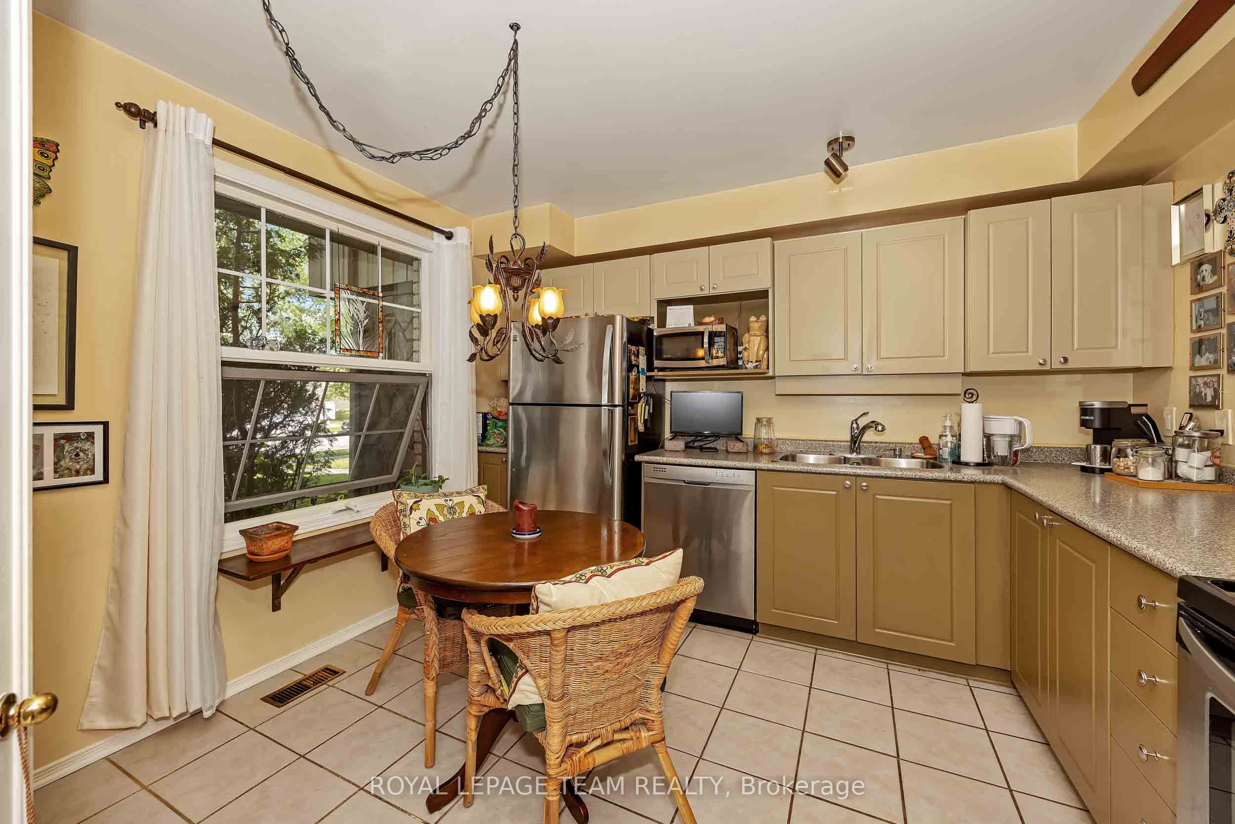 28 Monterey Drive Property Photo 3
