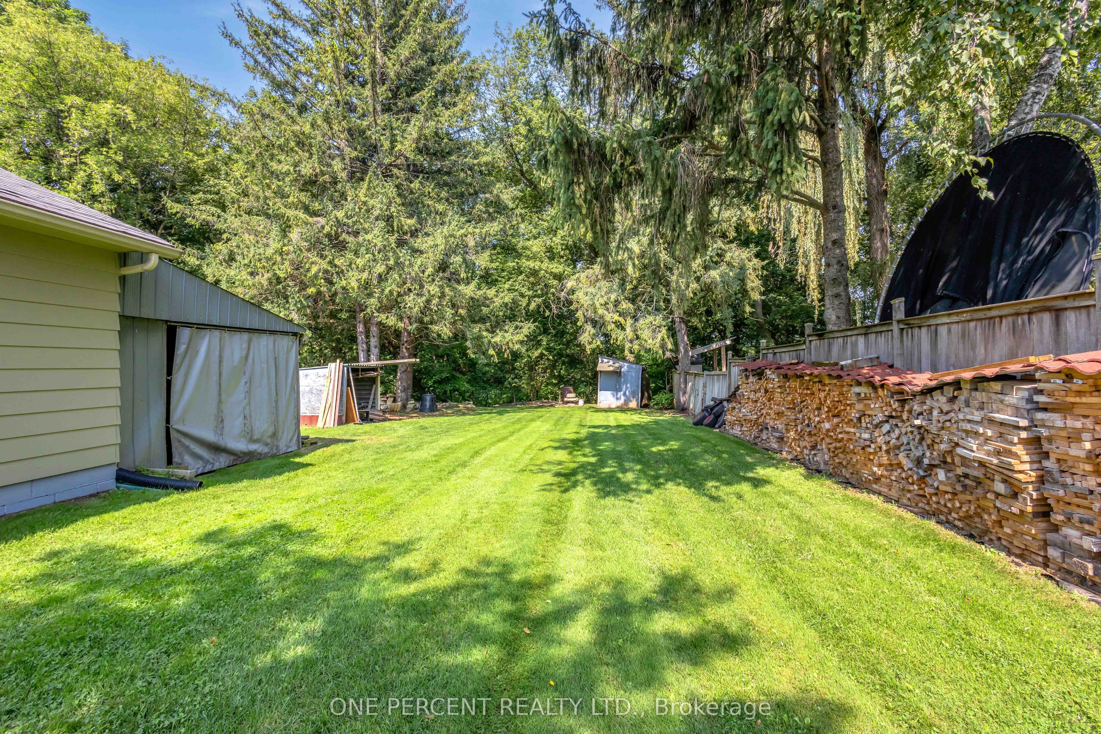 55 Young Street Property Photo 9