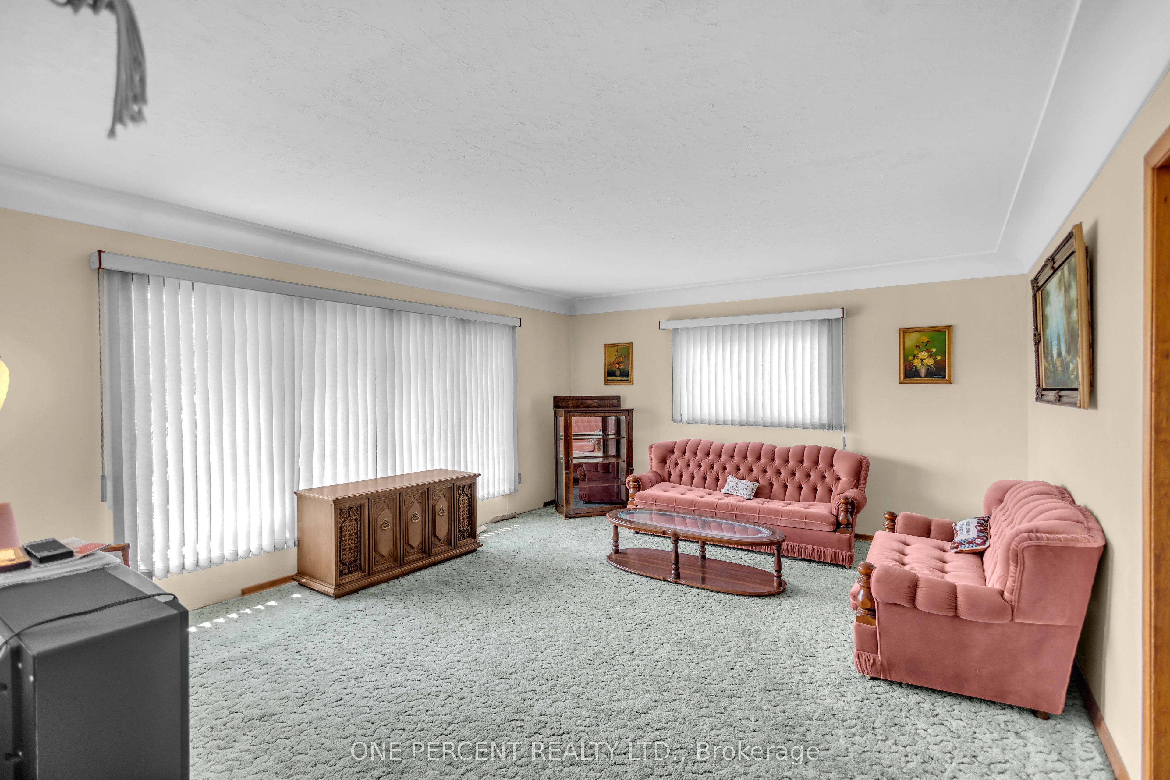 55 Young Street Property Photo 12
