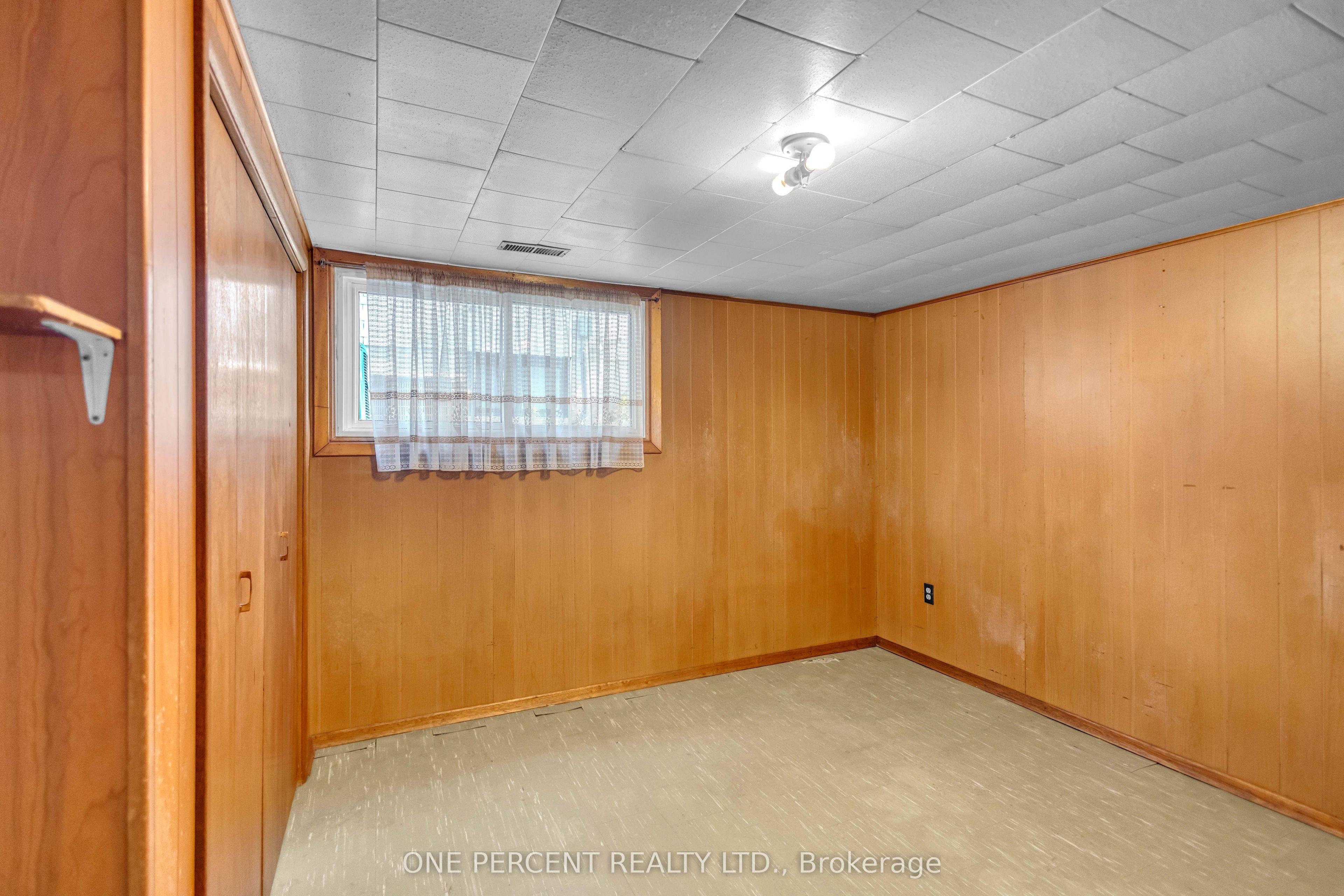55 Young Street Property Photo 31