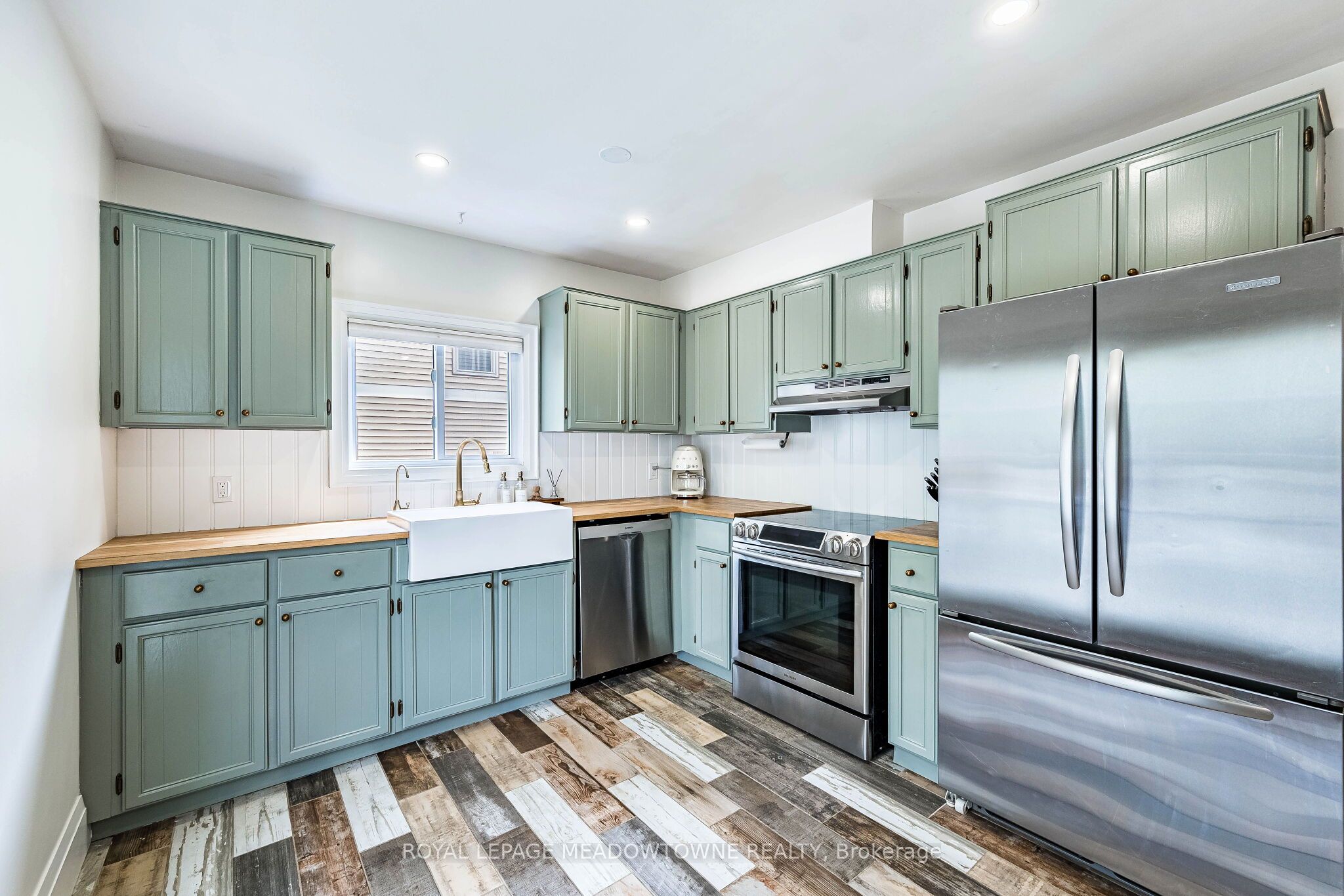 520 Pineview Gardens Property Photo 8
