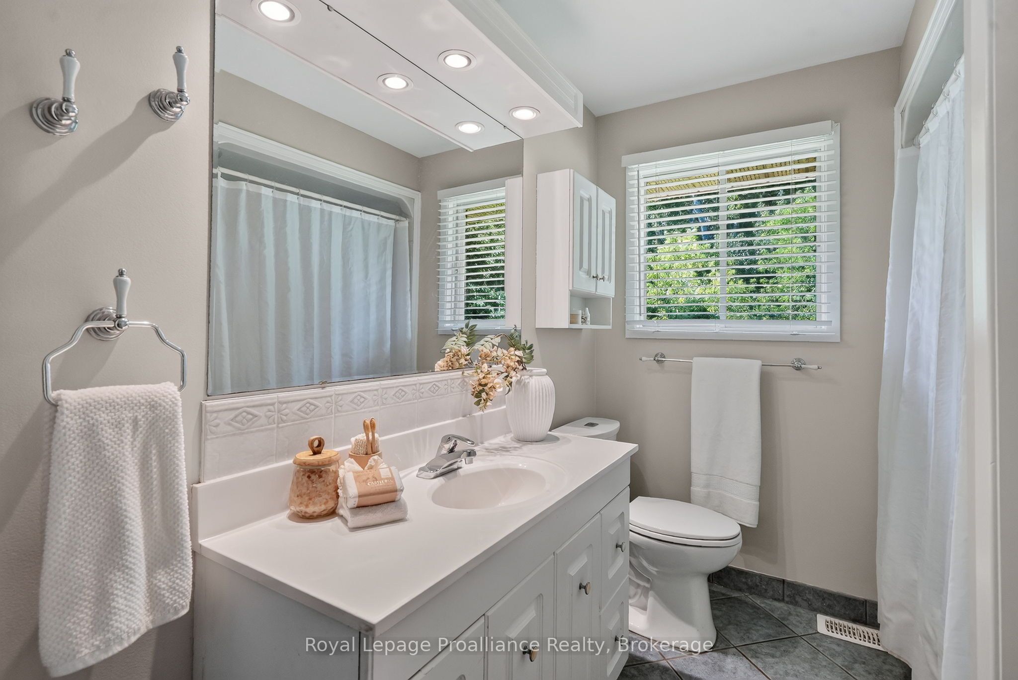 70 Simpson Street Property Photo 19