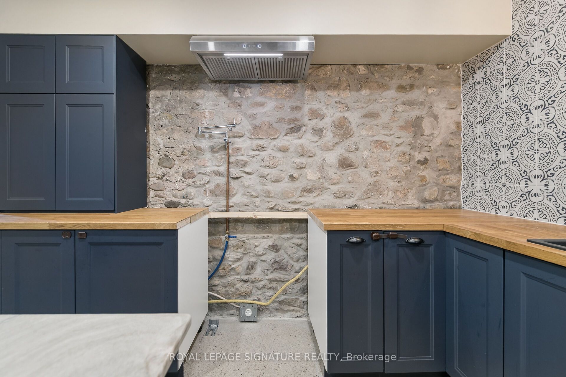 24 Davidson Street Property Photo 8
