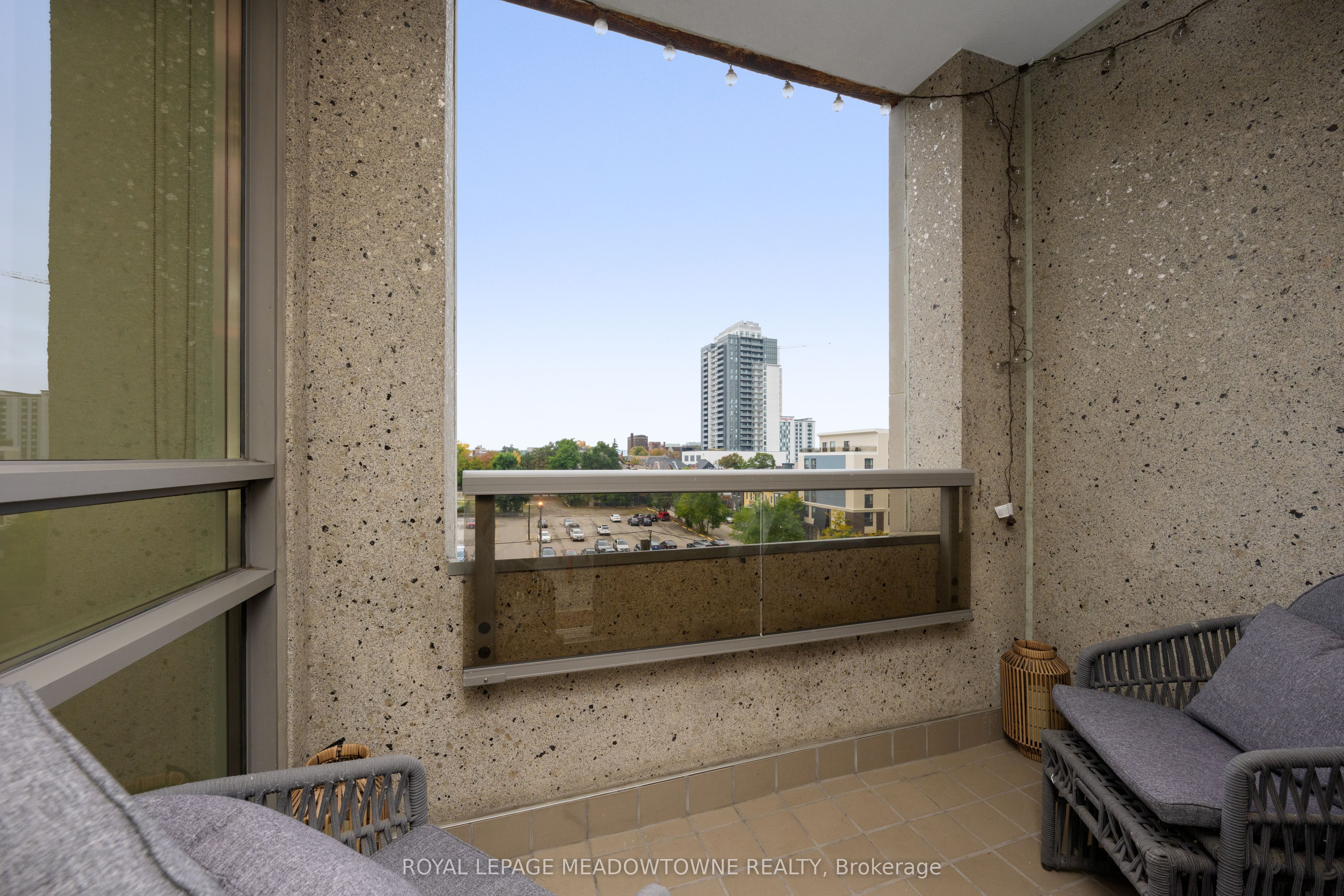 150 Main Street W 505 Property Photo 23